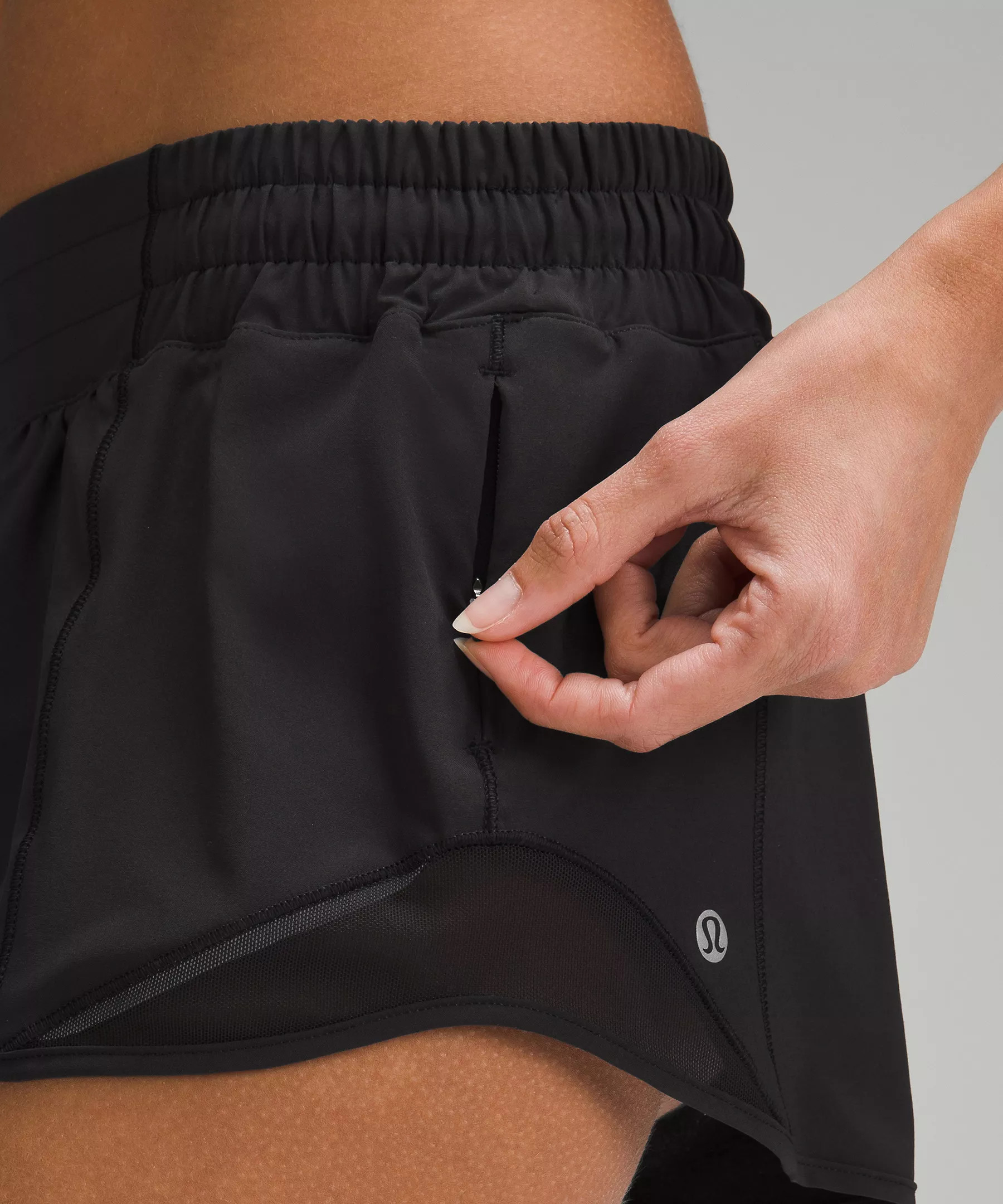 Hotty Hot Low-Rise Lined Short 2.5" | Lululemon (US)