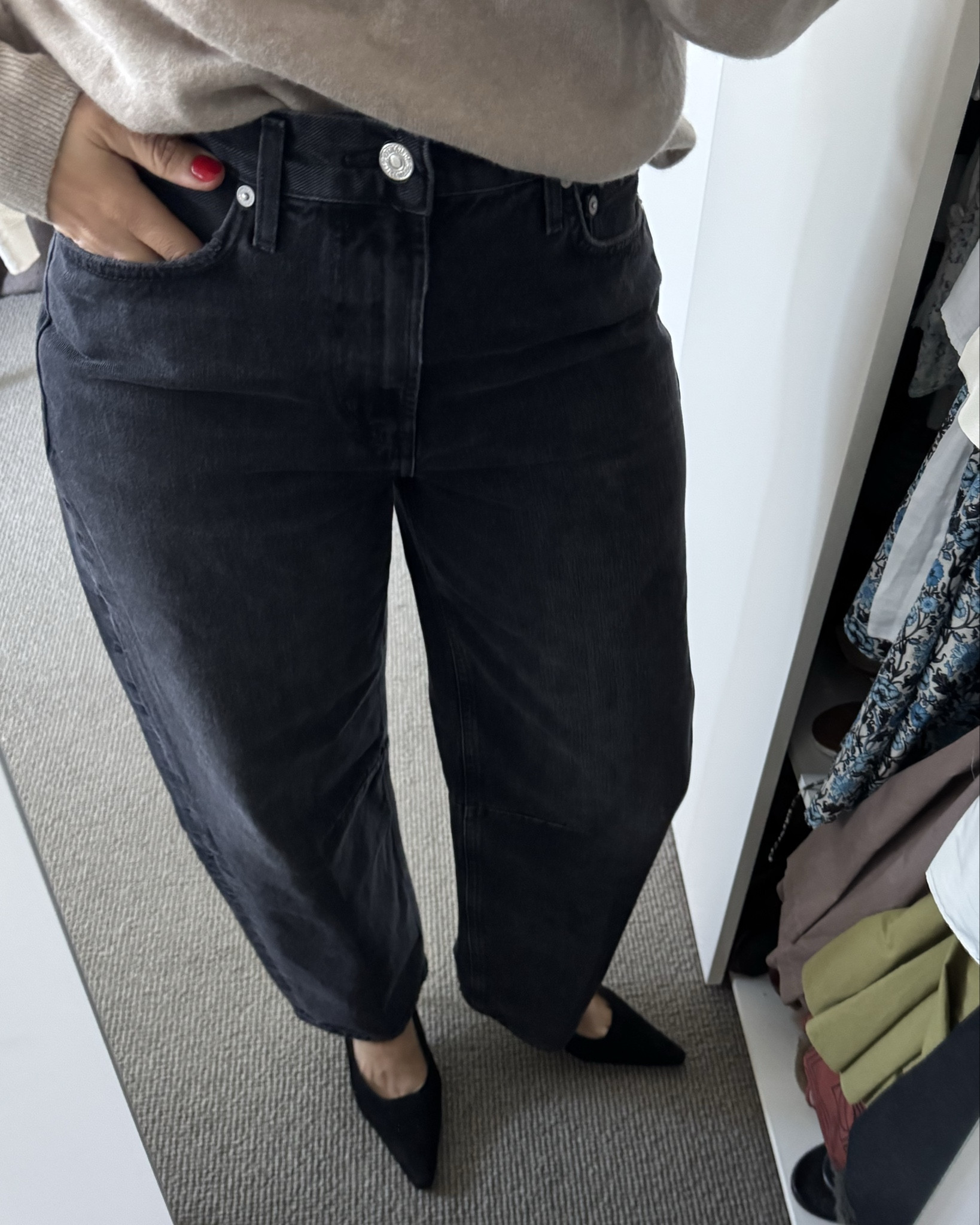 The best barrel jeans have been found. Citizens of Humanity Miro jeans from Net-A-Porter. These are a size 26 and true to size, comfy at the waist and hips. #netaporter #ad

#LTKaustralia #LTKwinter