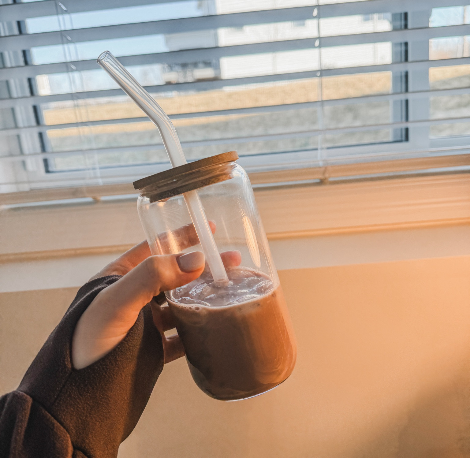 The glass I use for all the drinks. Comes with bamboo lid, glass straws and straw brushes. 



#LTKGiftGuide #LTKfitness #LTKhome