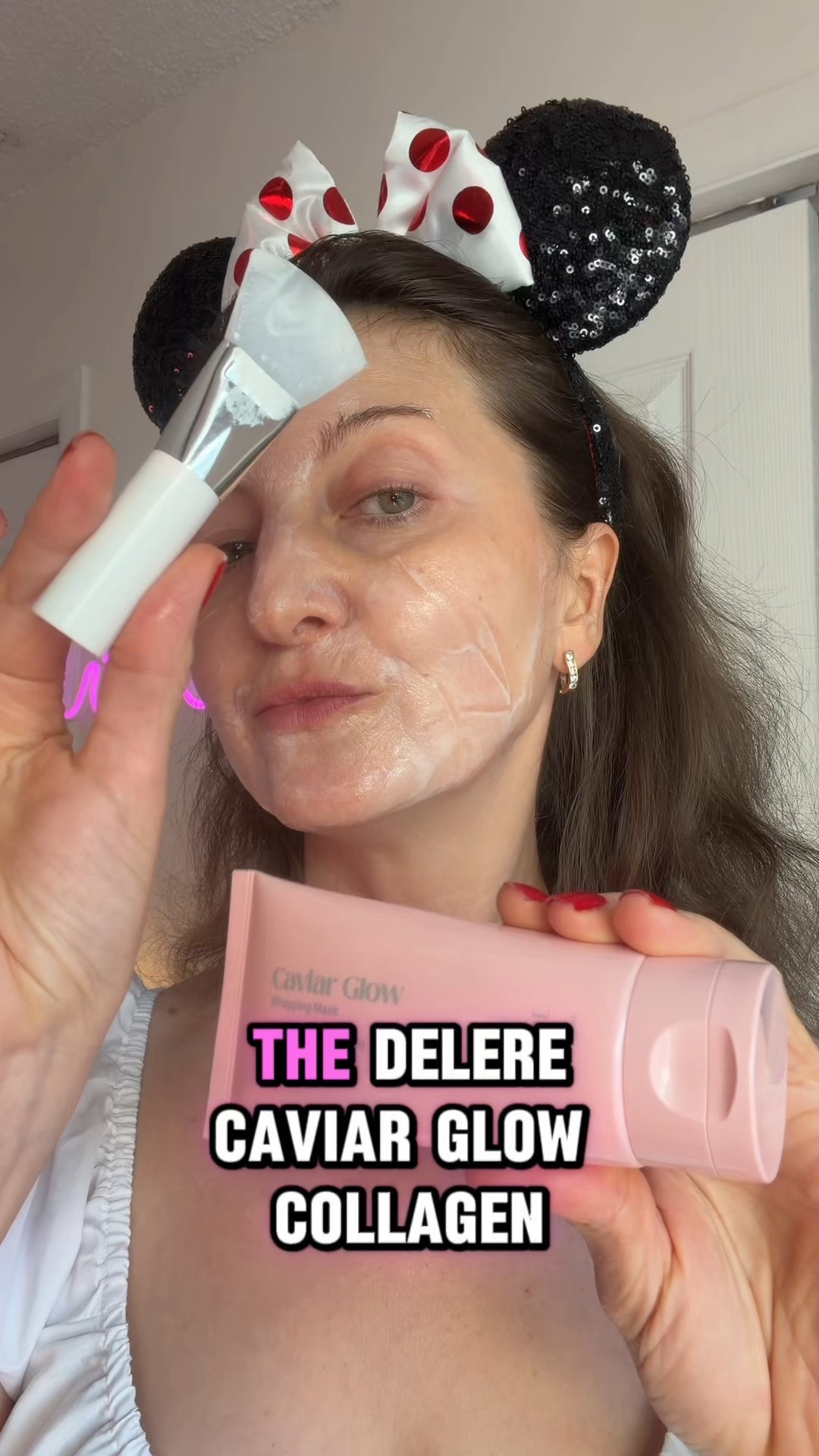 ✨ Just tried the Delere Caviar Glow Collagen Mask and I’m obsessed! My skin feels so soft, firm, and instantly glowing ✨ The peel-off is super gentle, and it leaves my pores looking refined — total “glass skin” vibes 😍. 

#LTKOver40 #LTKBeauty #LTKselfcare