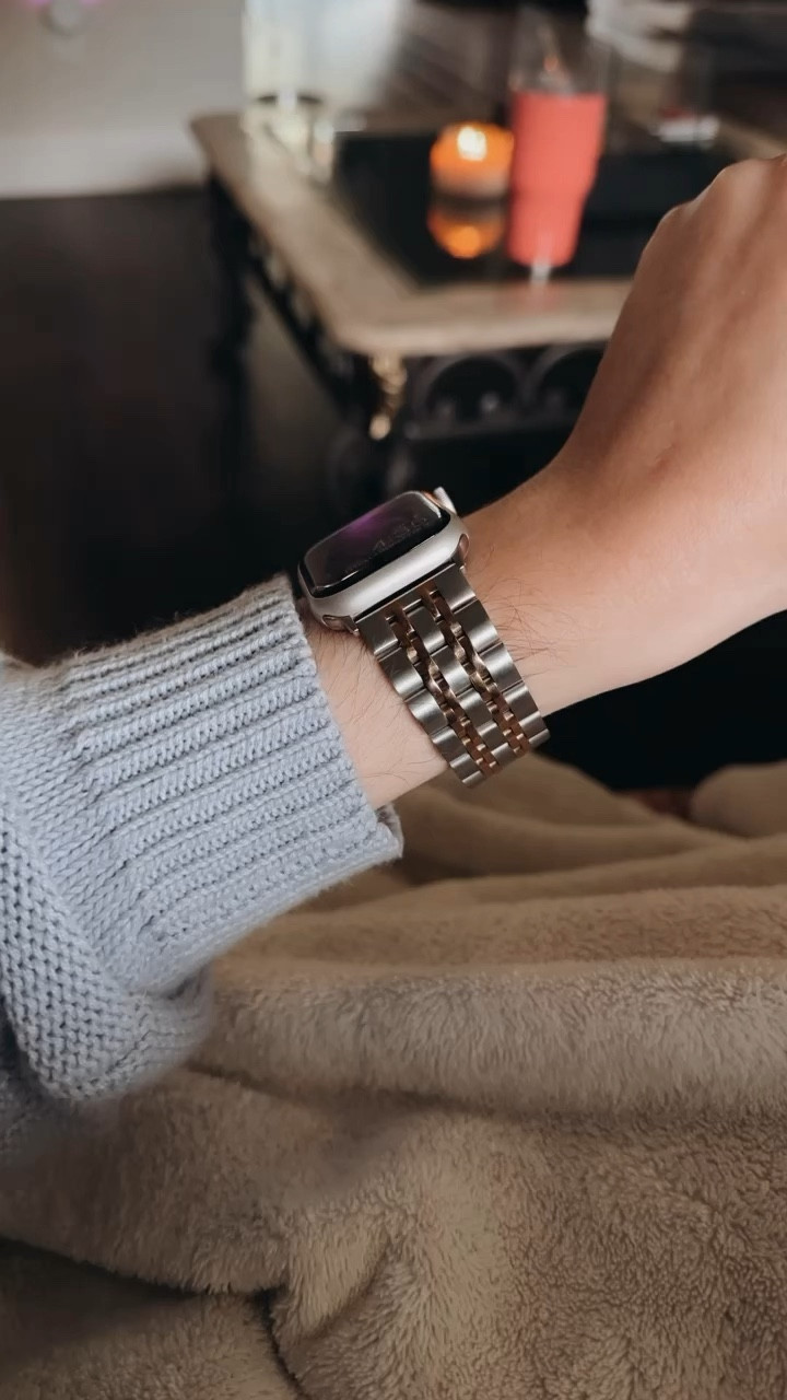 On sale plus extra 10% off 🎉✨

Apple Watch band metal Amazon finds on sale

#LTKStyleTip #LTKFindsUnder50