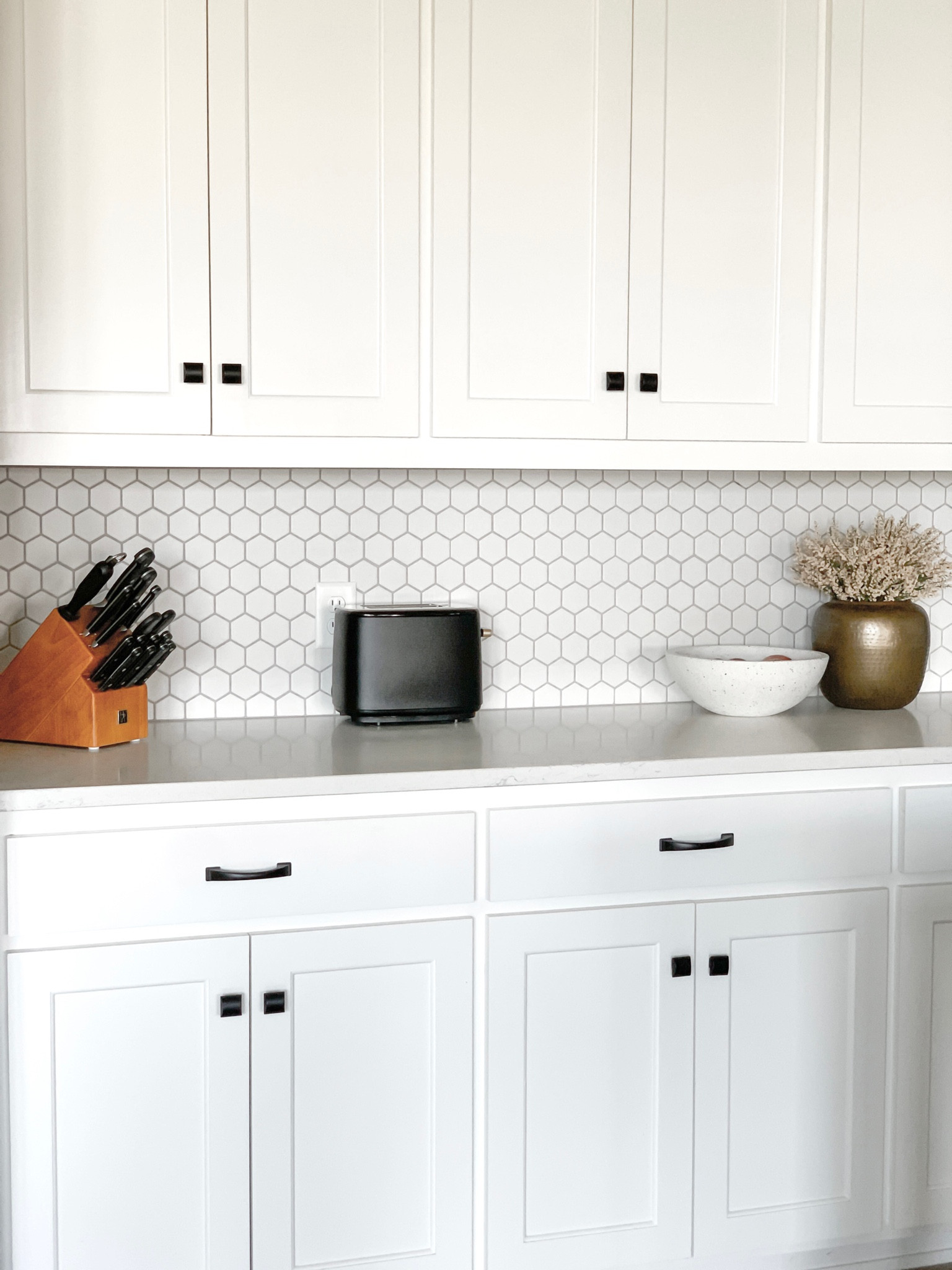 Simple & Functional Fall Countertop Styling 

Home decor, fall decor, popular stems, faux stems, gold vase, white fruit basket, fruit bowl, toaster, knife block, Walmart, cb2, pottery barn

#LTKhome #LTKSeasonal #LTKstyletip