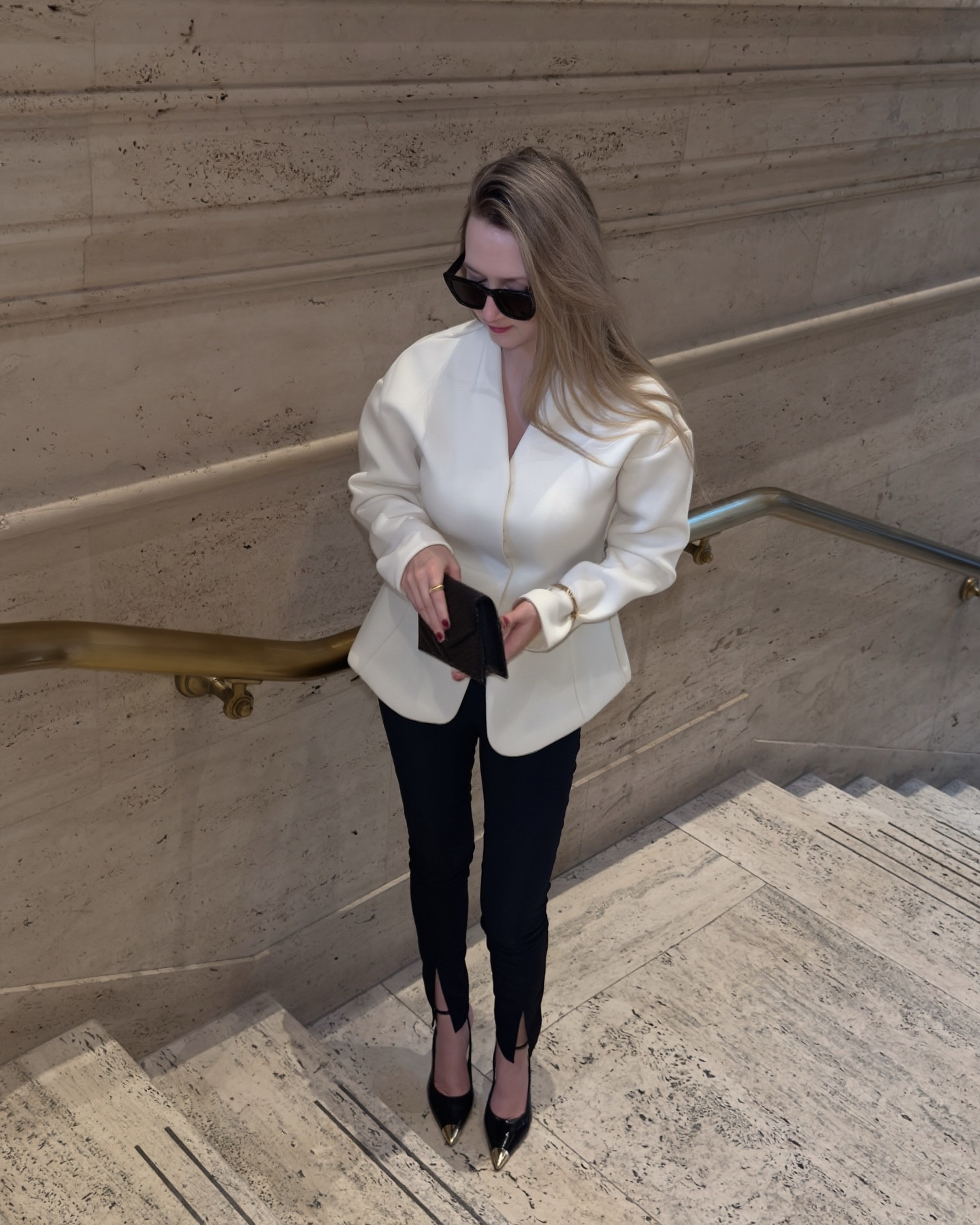 Pretty blazers are my obsession 



#ootd #blazer #lookoftheday #contentcreator #outfit

#LTKBeauty #LTKSaleAlert #LTKgrwm