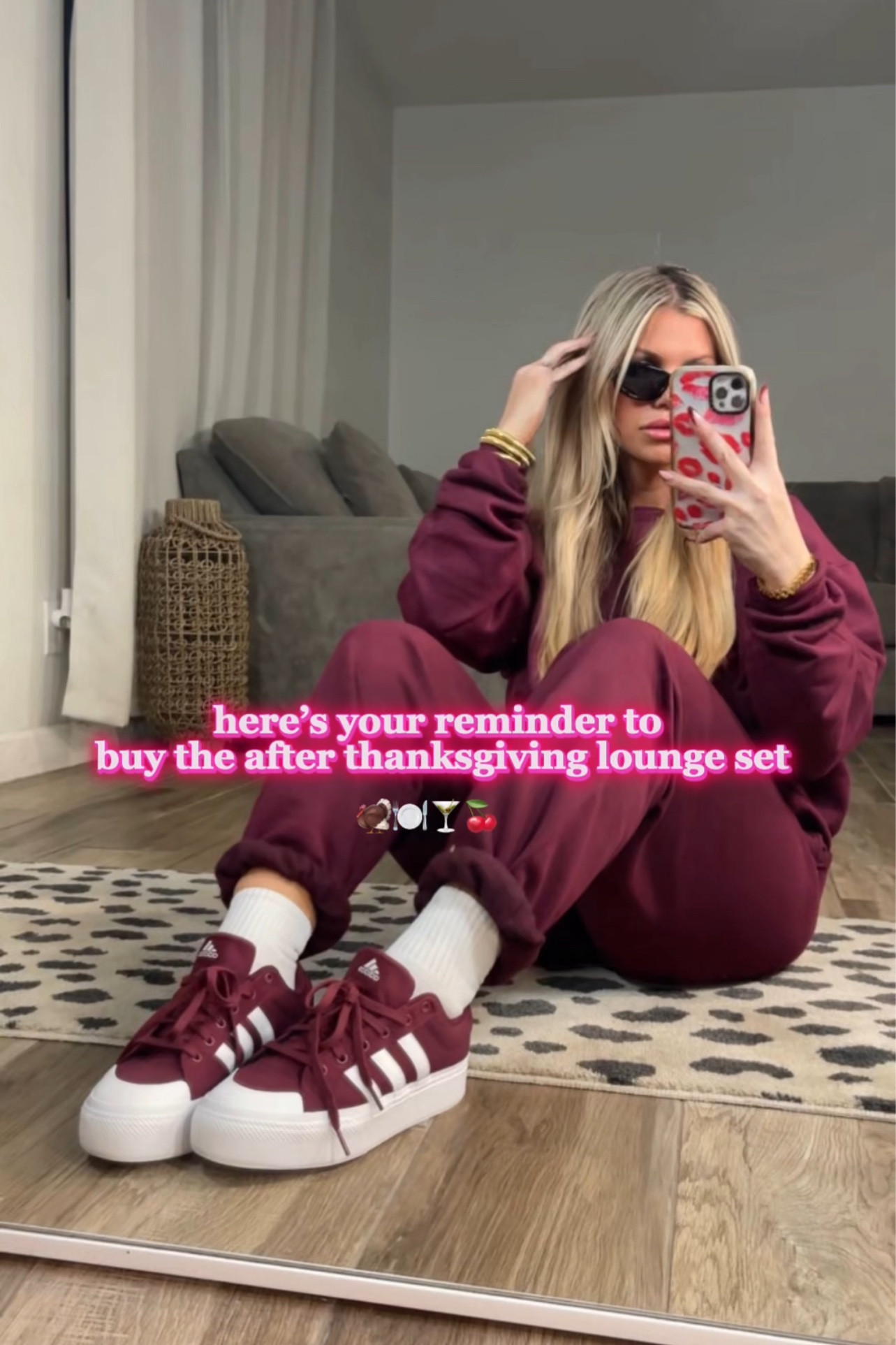 
Thanksgiving is just around the corner and let’s be honest I love a good outfit but I LOVE LOVE LOVE a comfy lounge set ☁️🍸🍒

#LTKFindsUnder100 #LTKHoliday #LTKShoeCrush