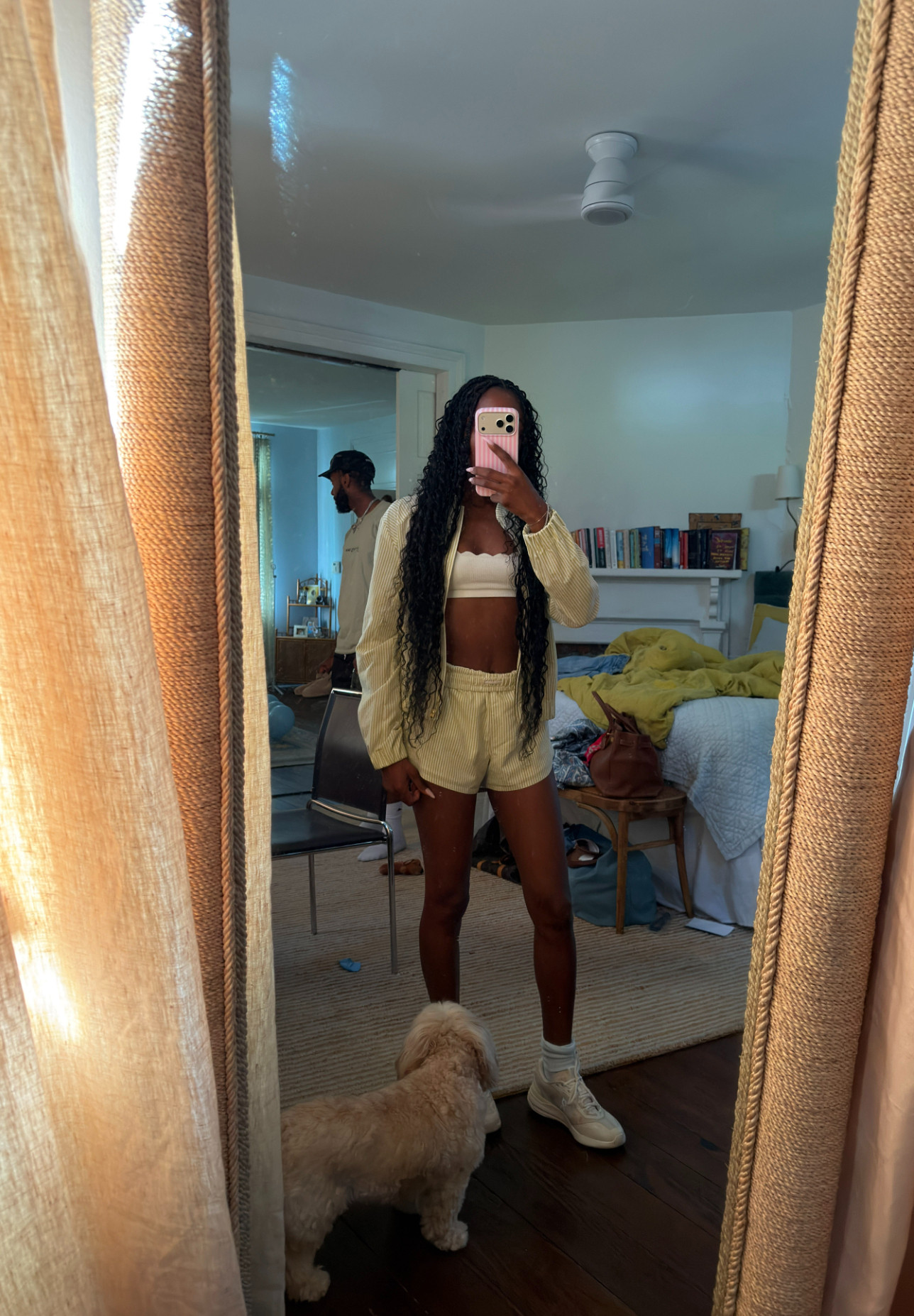 A little matching set moment with Rhone. 💛