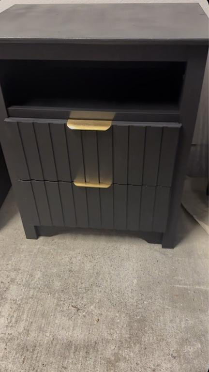 Two margaritas, two sets of nightstands, and one very chaotic trip to Home Depot later… this $25 find turned into a $180 profit 👏✨


#LTKHome