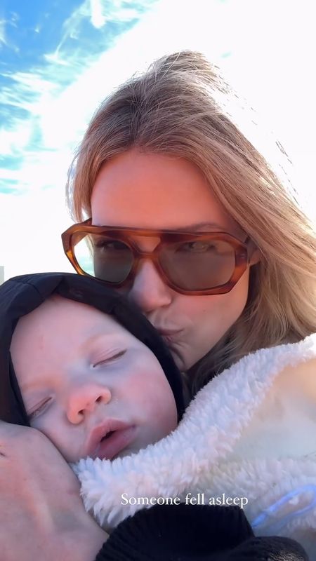 Jet fell asleep at Leo’s soccer game! This baby carrier is so key. I linked these sunglasses as well! 

sunglasses l winter l baby carrier l babyy

#LTKkids #LTKfamily #LTKbaby