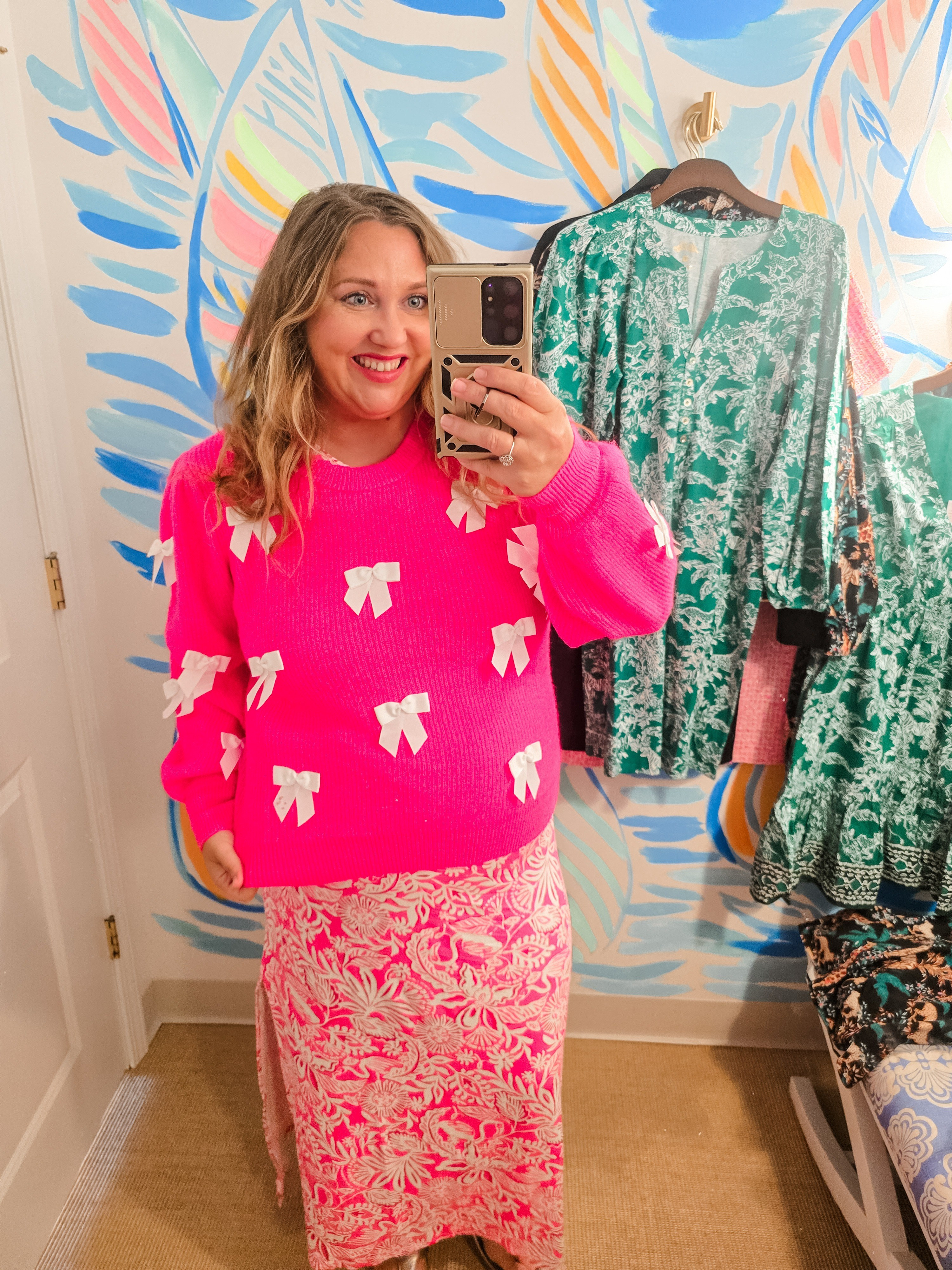 Lilly Pulitzer Box sweater in a size XL just FYI the L and XL fit EXACTLY the same #livinglargeinlilly #lillypulitzer #plussize 

#LTKMidsize #LTKStyleTip #LTKPlusSize