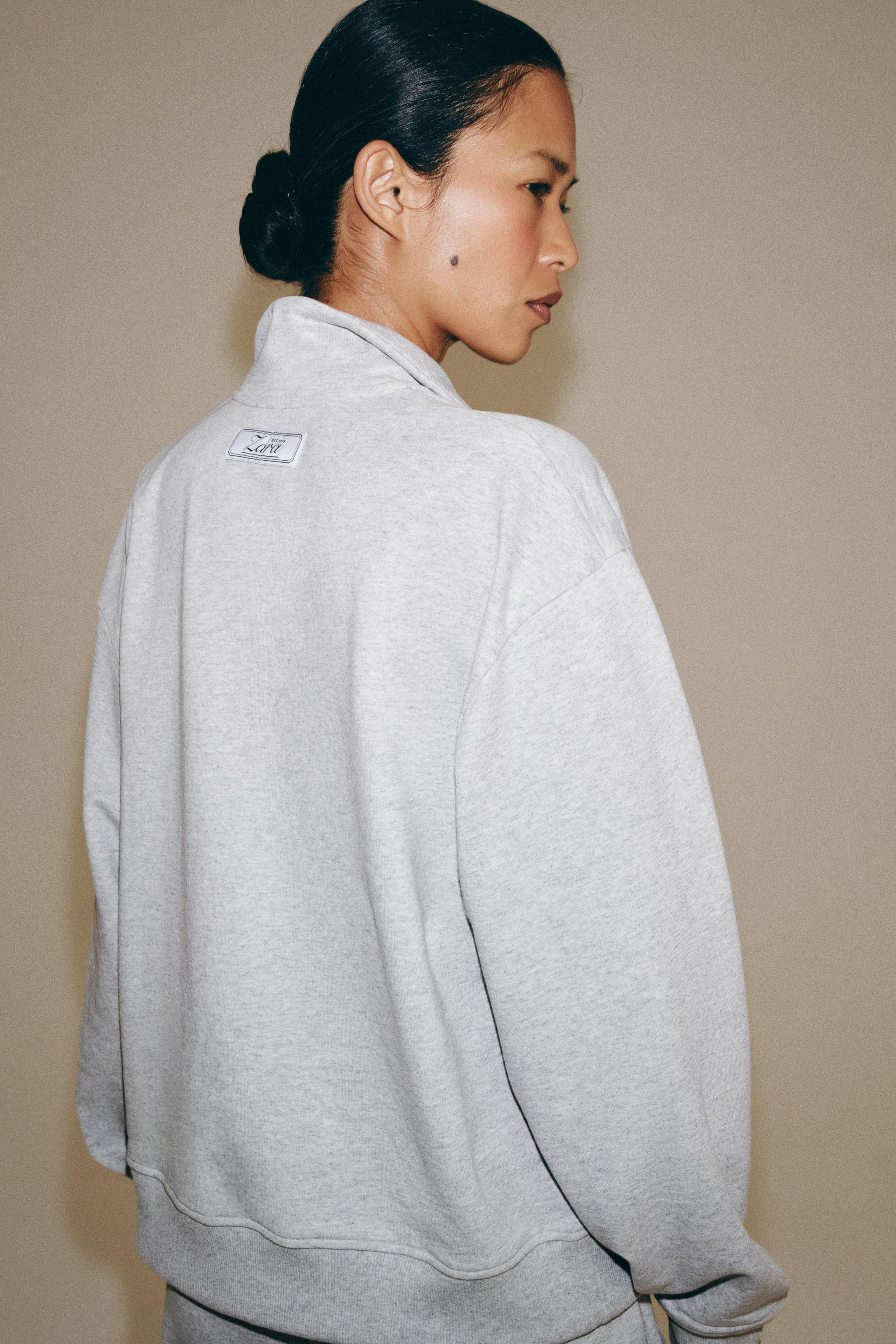 BUTTONED FLEECE SWEATSHIRT | Zara US
