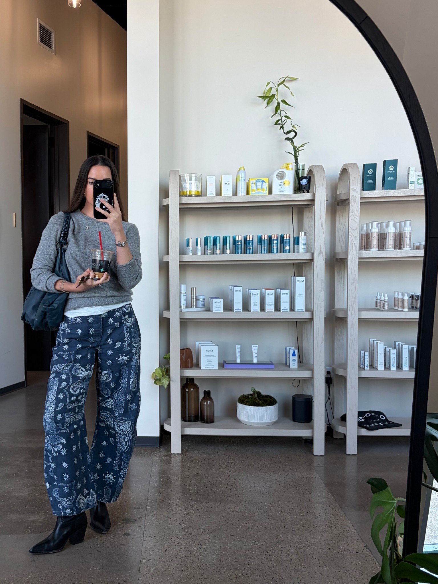 A true spring pant 

#LTKmomlife #LTKdayinmylife #LTKWorkwear