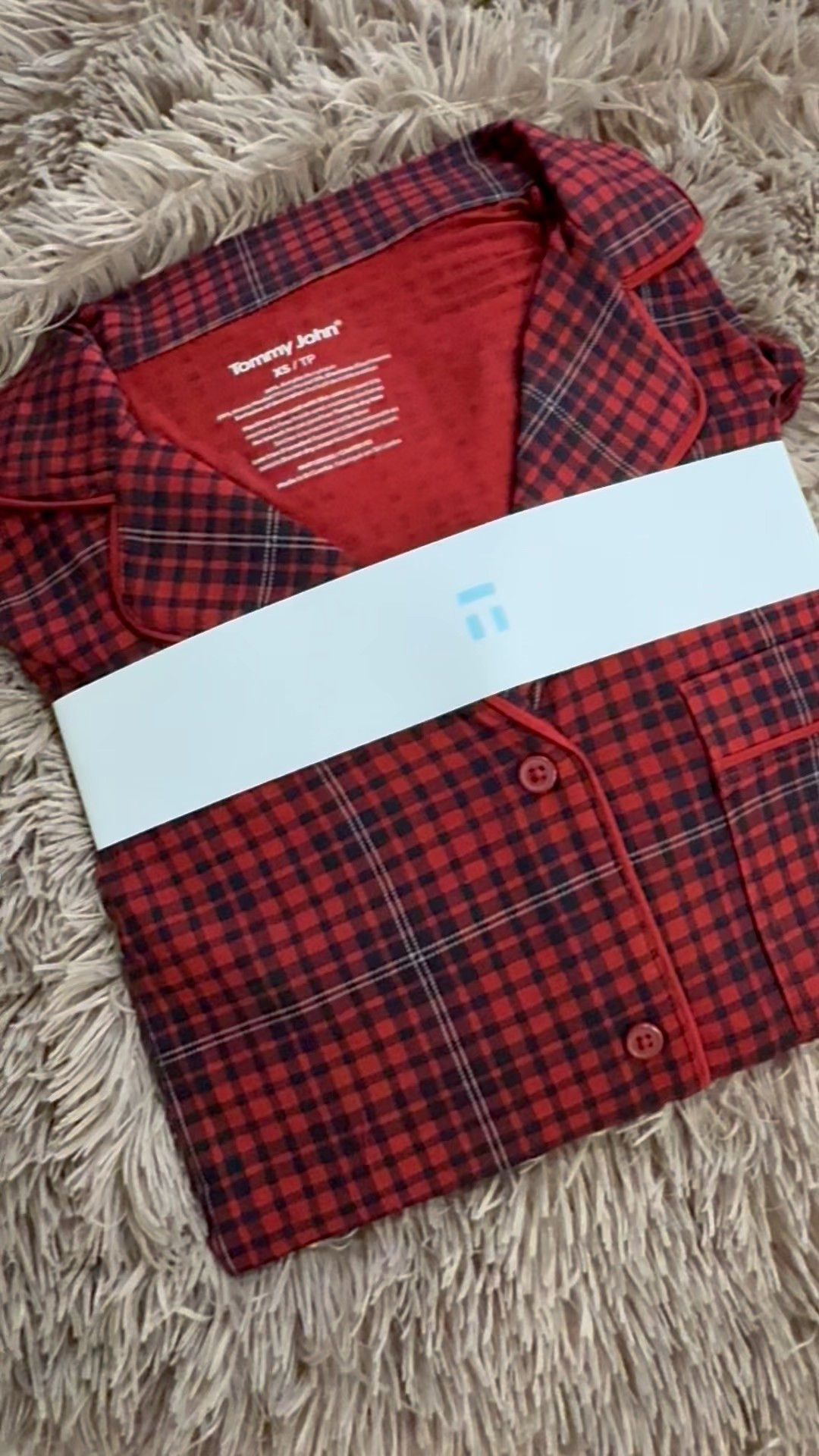 Tommy John gifted me the cutest and softest holiday pajama sets! They are so cozy!! I love that the soft tee and pj pants can be different sizes! For instance I’m XS on top and wear a size small bottom!! They’ll make a great fit for yourself, your mom, your sister, your daughter and/or the women in your life! Get 40% off with coupon code CANDACE40 ❤️

#LTKGiftGuide #LTKSaleAlert #LTKselfcare