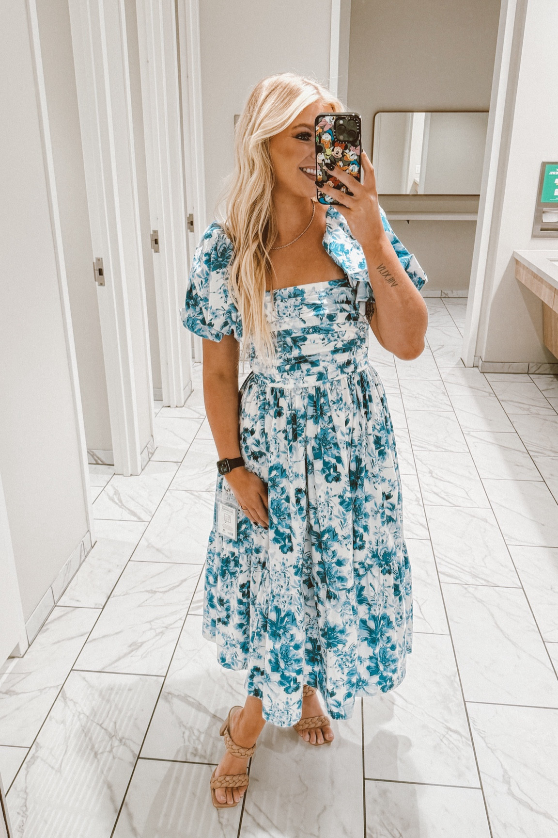 Business casual outfit idea for the officee

#LTKWorkwear #LTKSaleAlert #LTKStyleTip