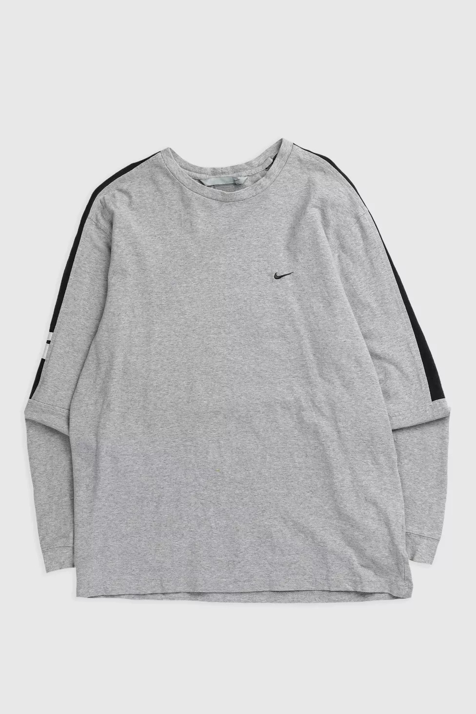 Vintage Nike Long Sleeve Tee 034 | Urban Outfitters (US and RoW)