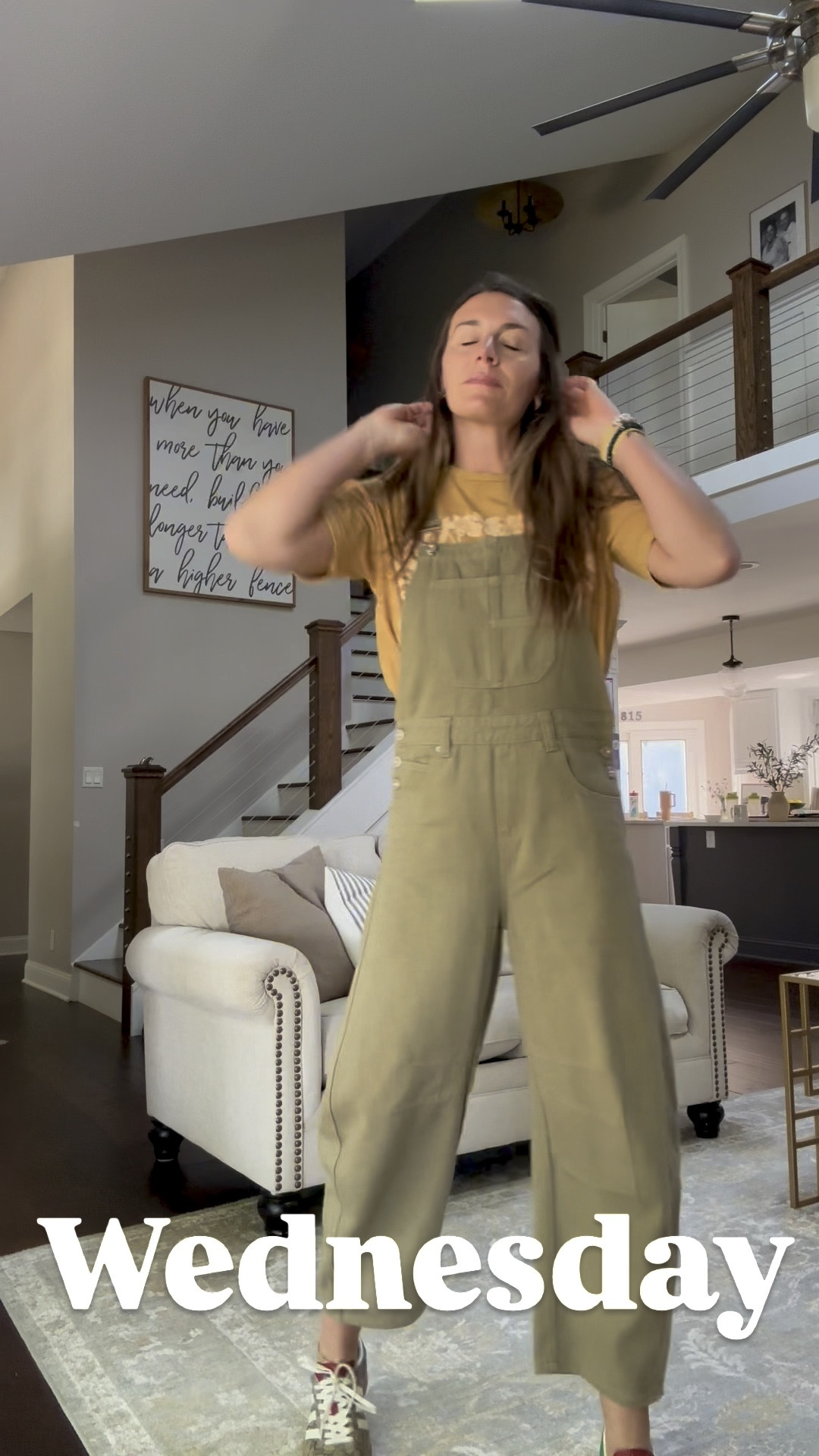 Graphic tee #3 #hocautumn #graphictee 

#LTKStyleTip #LTKSeasonal #LTKFindsUnder50