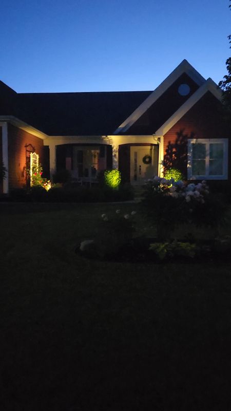 Outdoor solar Spotlights. Elevate your landscaping with these easy to use spotlights. 

#LTKHome