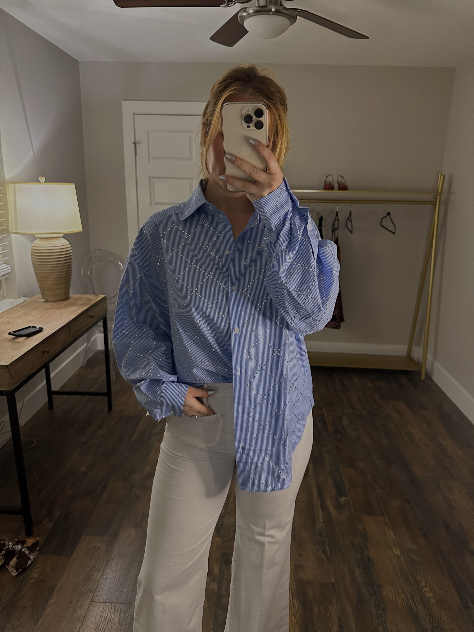 Obsessed with this embellished button down top 😍

#LTKSeasonal #LTKparties