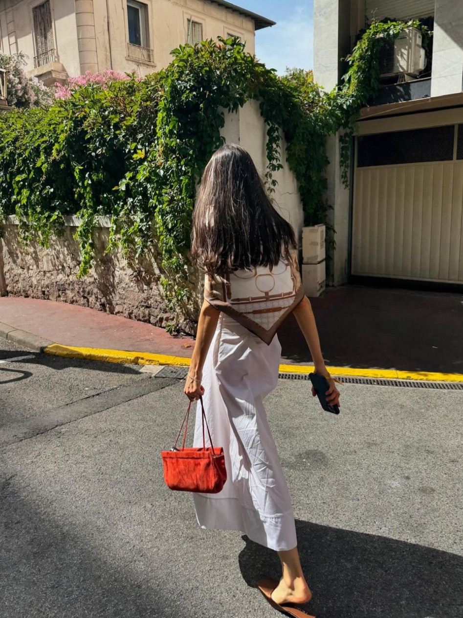 Can’t get enough of the scarf with this look