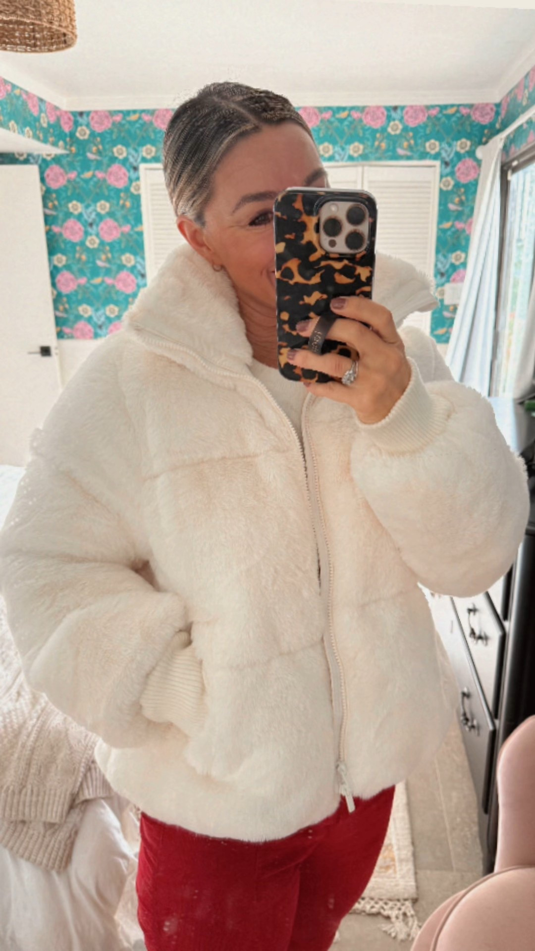 Women’s coat, women’s jacket, faux fur, warm jacket, winter jacket, cozy jacket for women, sale jacket

#LTKSeasonal #LTKCyberWeek #LTKHoliday