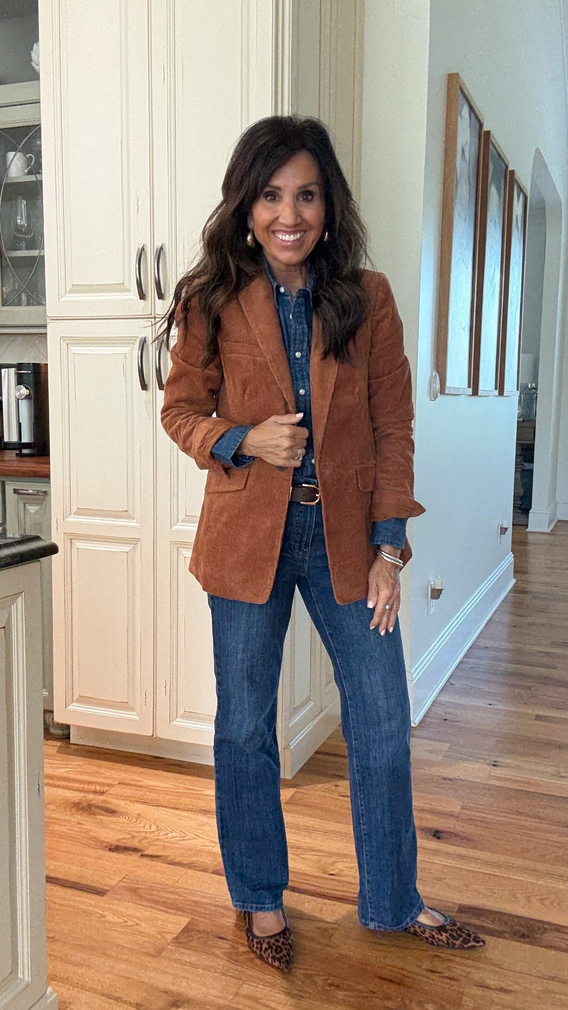 Talbots is currently offering 40% off! Check out some of their new fall arrivals. 

Chambray shirt - small
Denim - size 4
Blazer - size 4

@talbotsofficial

#LTKSeasonal #LTKOver40 #LTKStyleTip