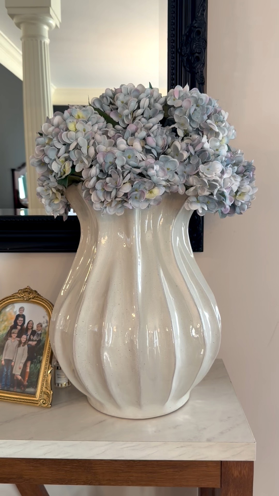 The prettiest under $50 vase and hydrangeas!

Martha Stewart aesthetic, grandma ore home decor, target finds, amazon finds, home decor, home refresh

#LTKSeasonal #LTKHome #LTKdayinmylife