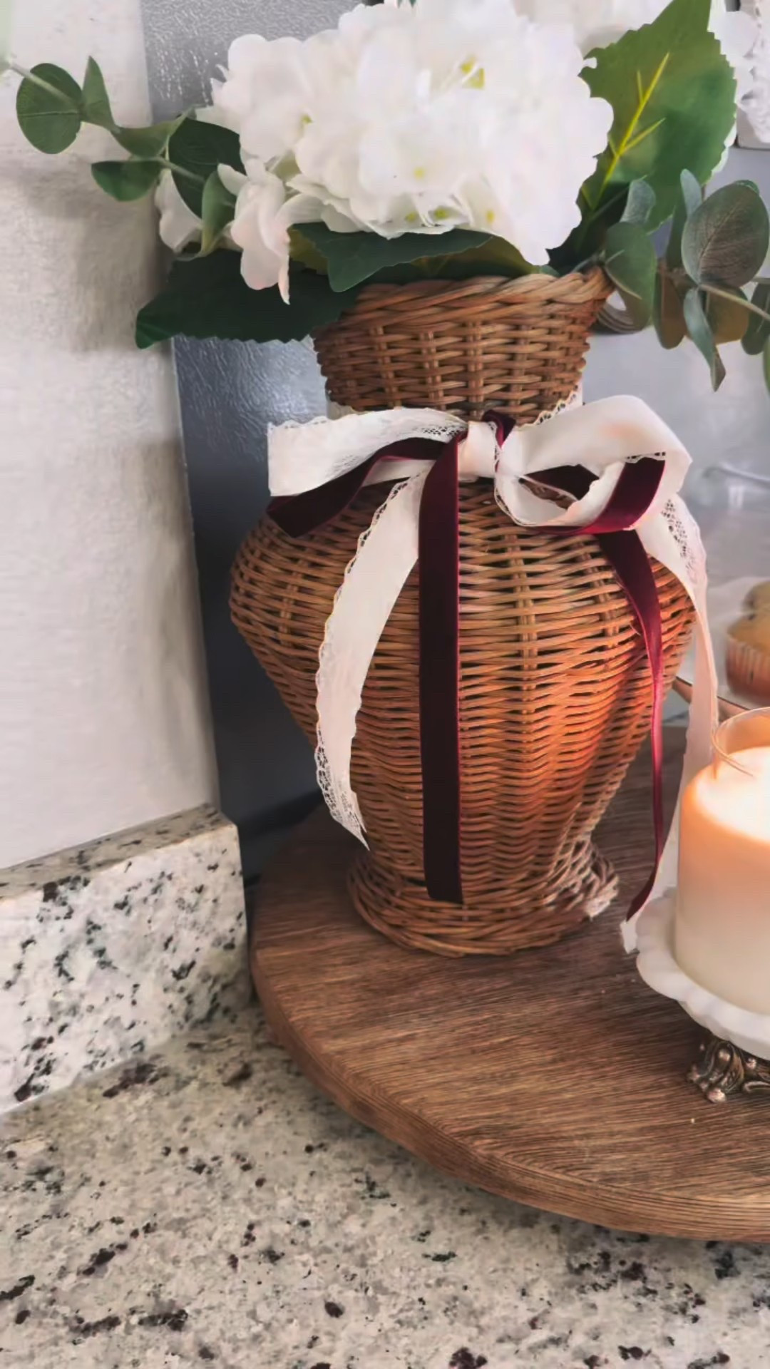 I felt a little under the weather this weekend but nothing a few good candles, baking and some sunshine couldn’t fix! 

These super yummy candles from @coppercandleco just warmed my heart and the air making my home smell like a bakery with the scent of sweet blueberries and coffee. 

All of @coppercandleco candles are hand poured in small batches with non toxic ingredients. 

Use code STEPHANIE15 for 15% off your order 
Link in bio and stories

#candles #homeinspo #homedesign #coopercandleco #nontoxiccandles