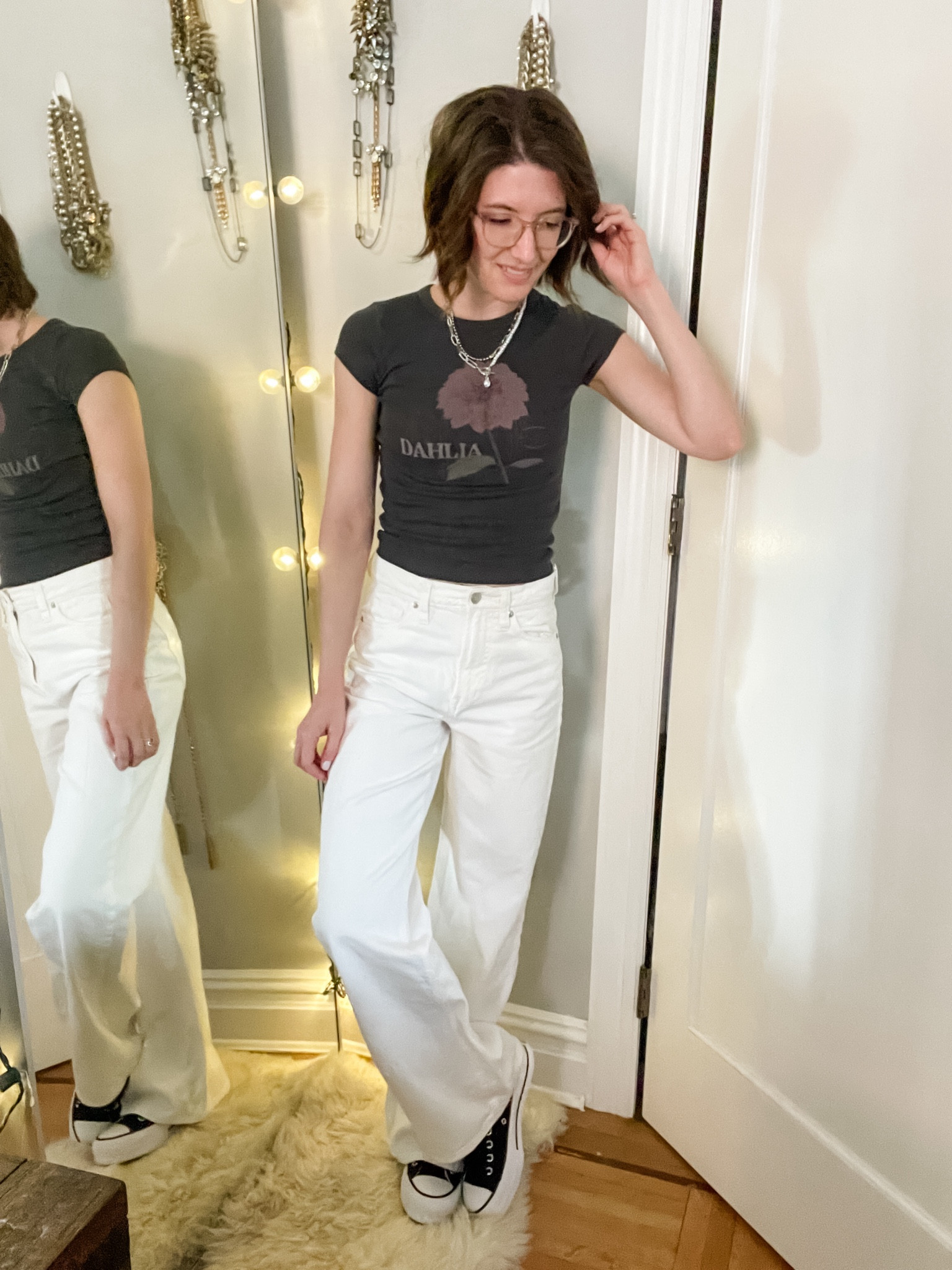 Tee: TTS (I sized down cause that’s all they had)
White wide leg jeans: TTS, if between go down, wearing the regular length. 
Platform converse: TTS

Fall outfit | back to school | white jeans | wide leg jeans | jeans outfit | sneakers 

#LTKStyleTip #LTKFindsUnder50 #LTKFallSale