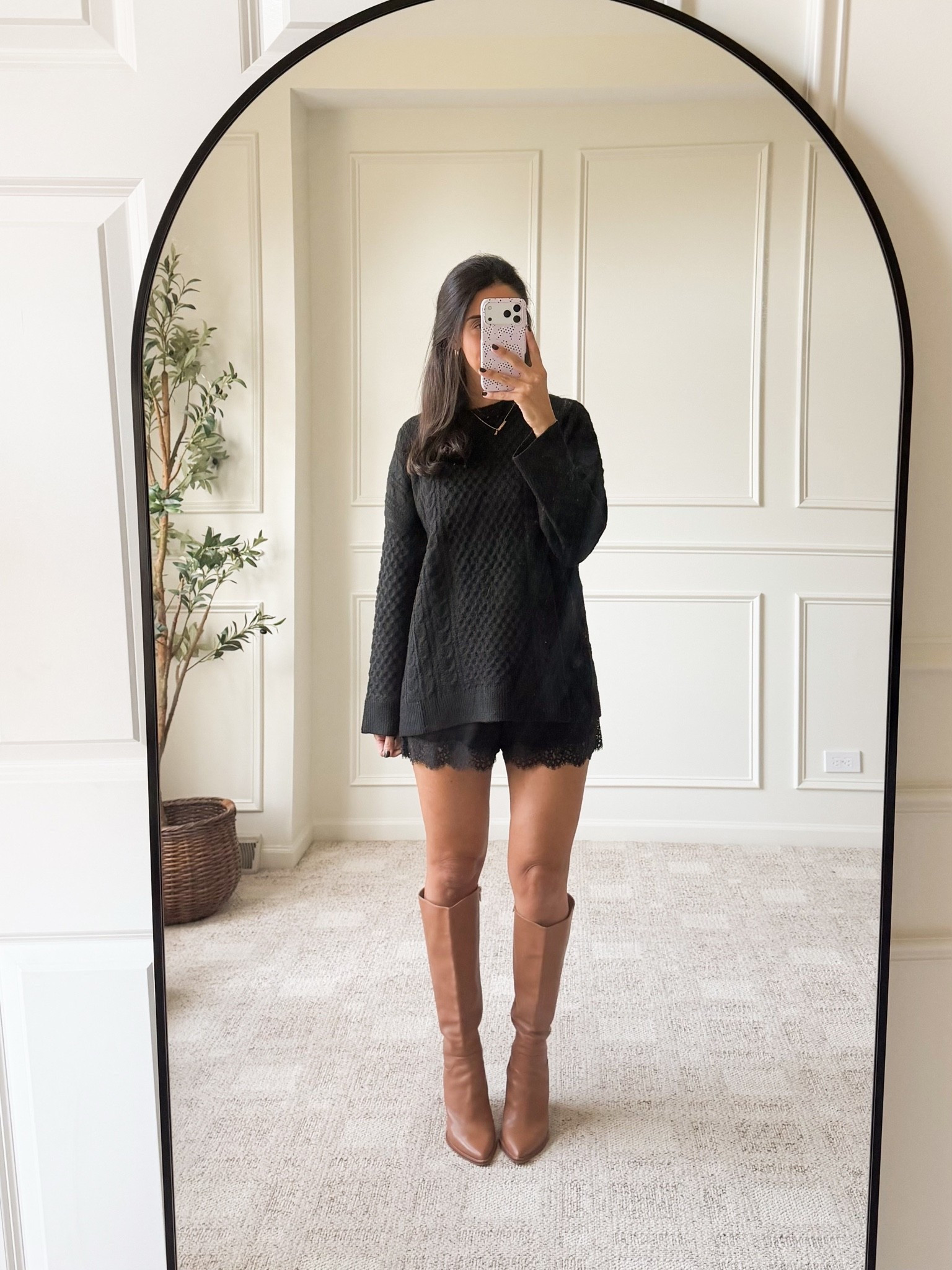 Thanksgiving/Fall Outfit
Sweater wearing a size Medium
Shorts size 6
Boots are TTS