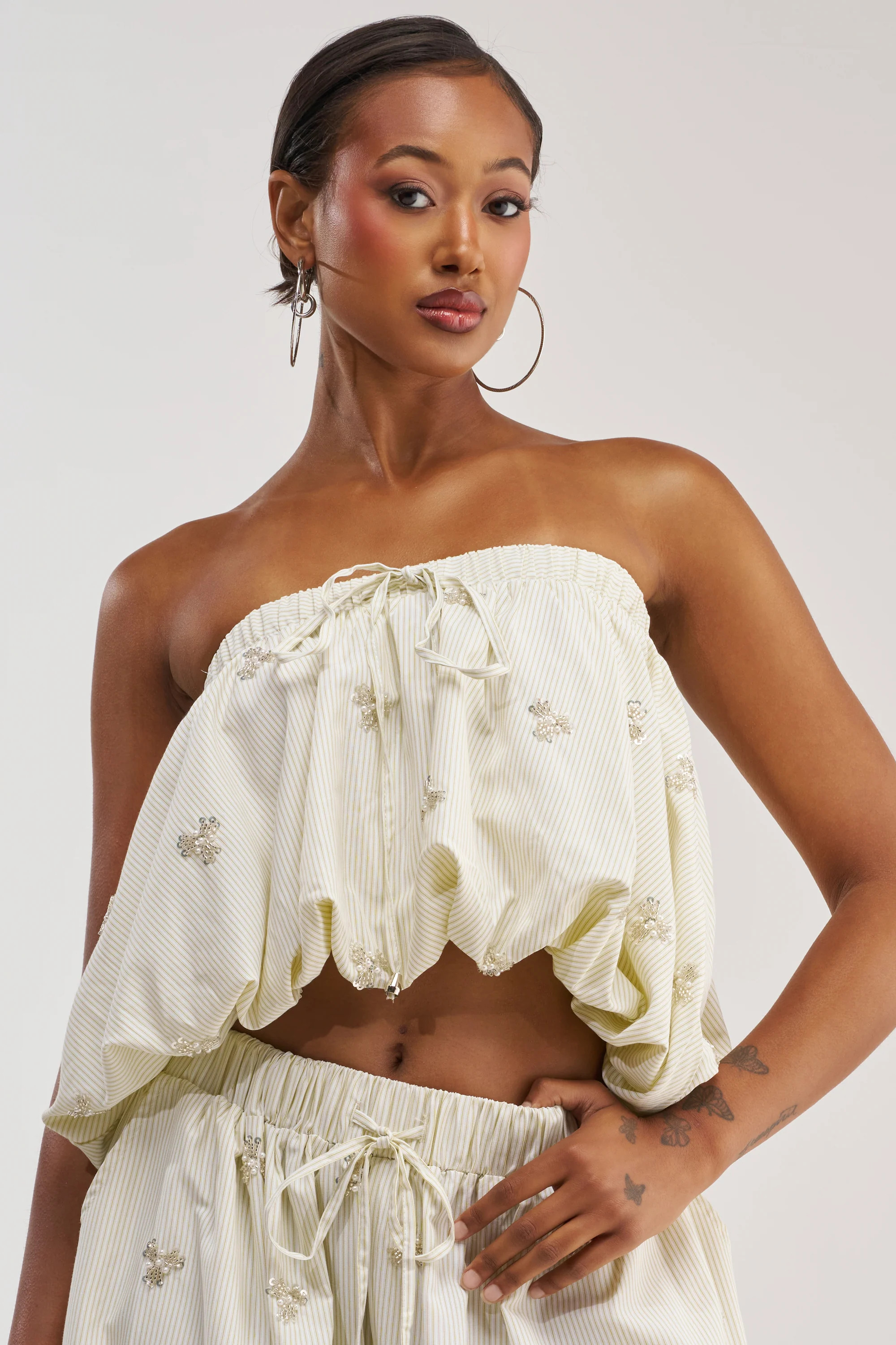 LIGHT AND AIRY POPLIN BLOUSE | AKIRA