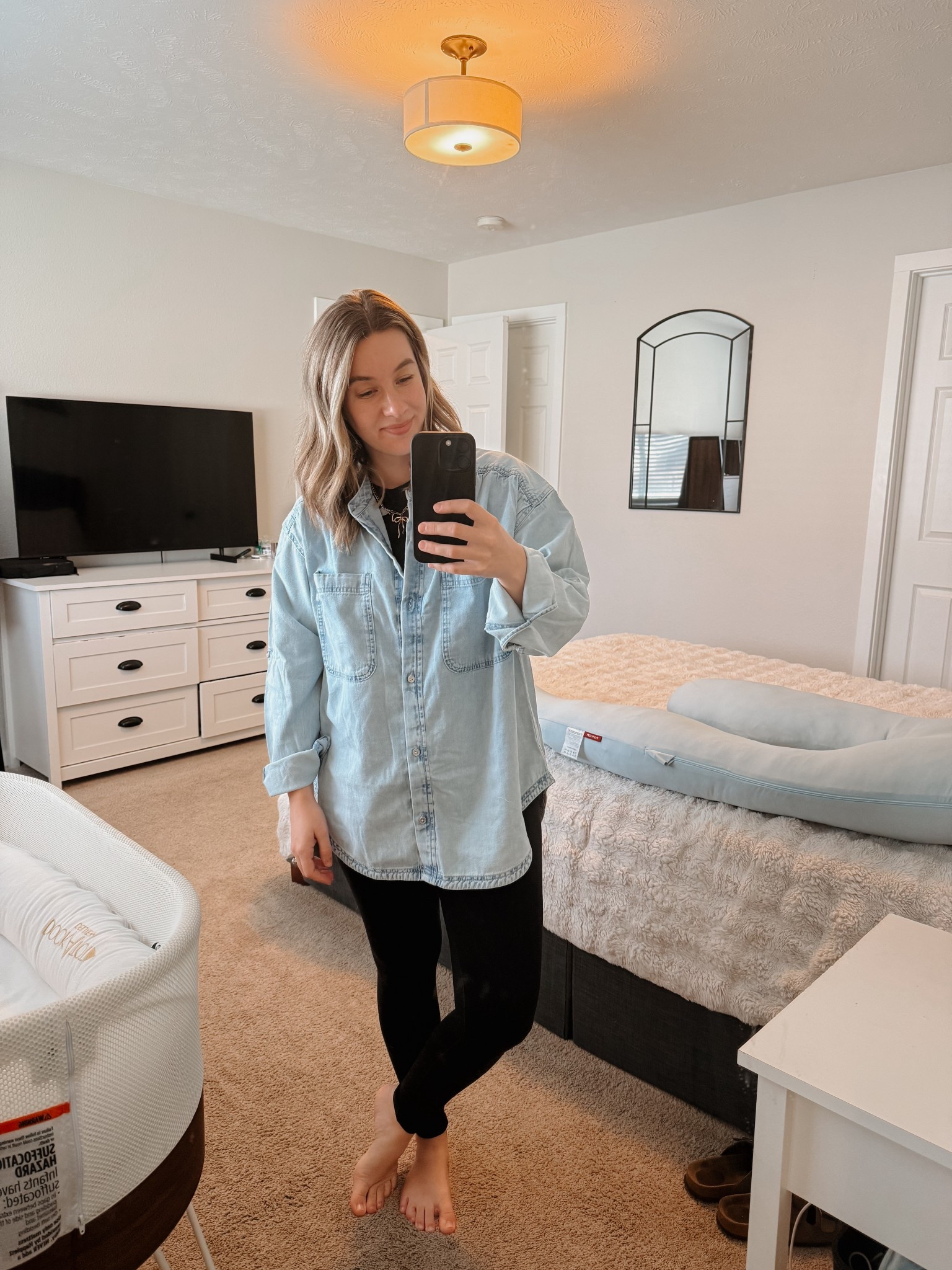NEW at Aerie! The softest button down and it’s 50% off. Paired with my favorite legging for an easy postpartum outfit that is also breastfeeding friendly! 

Breastfeeding friendly 
Postpartum
Postpartum ootd
Aerie 
New at aerie
Spring ootd

#LTKSaleAlert #LTKootd