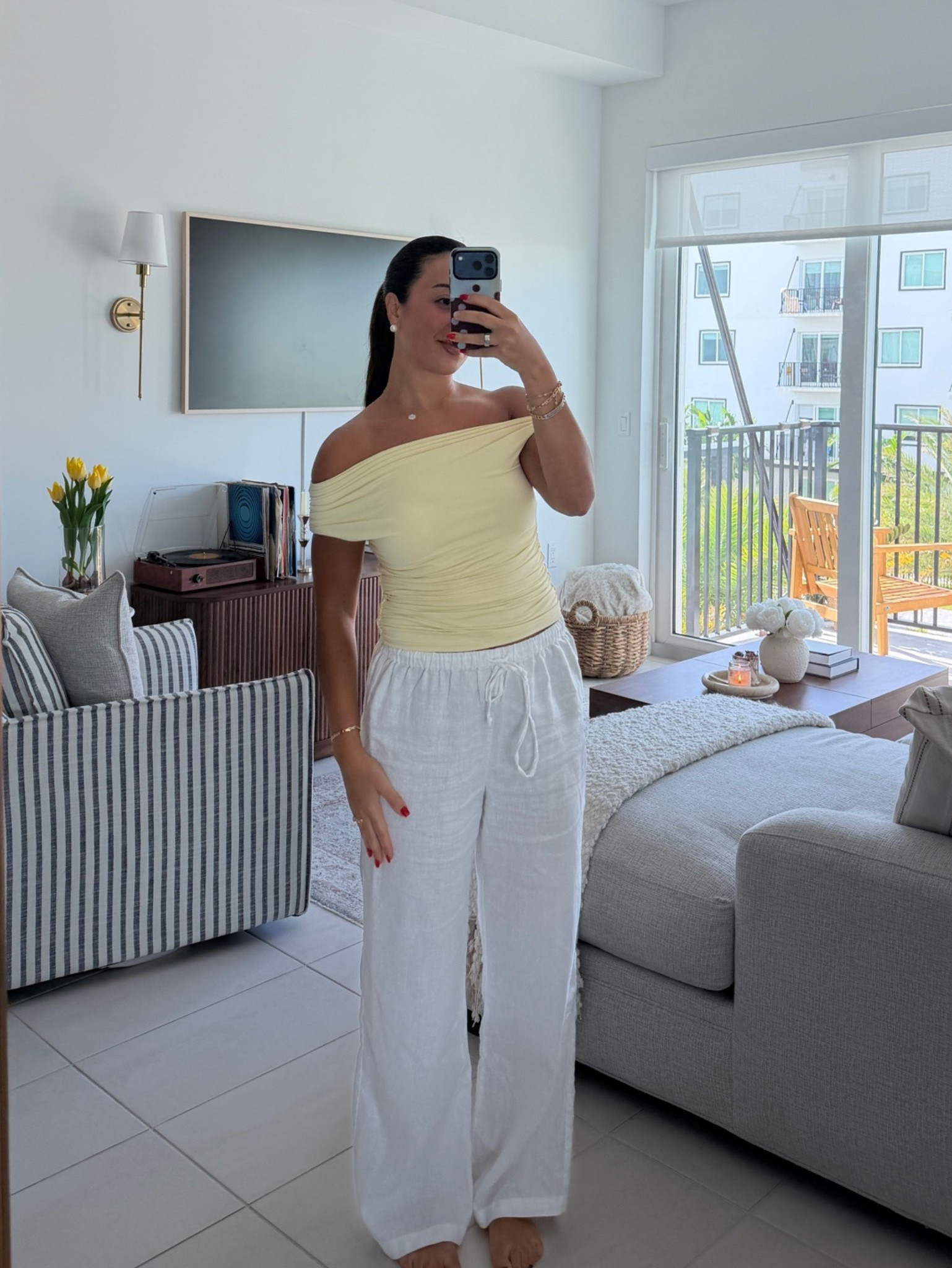 how to style white linen pants | effortless chic summer outfit | elevated basics 🫶🏻