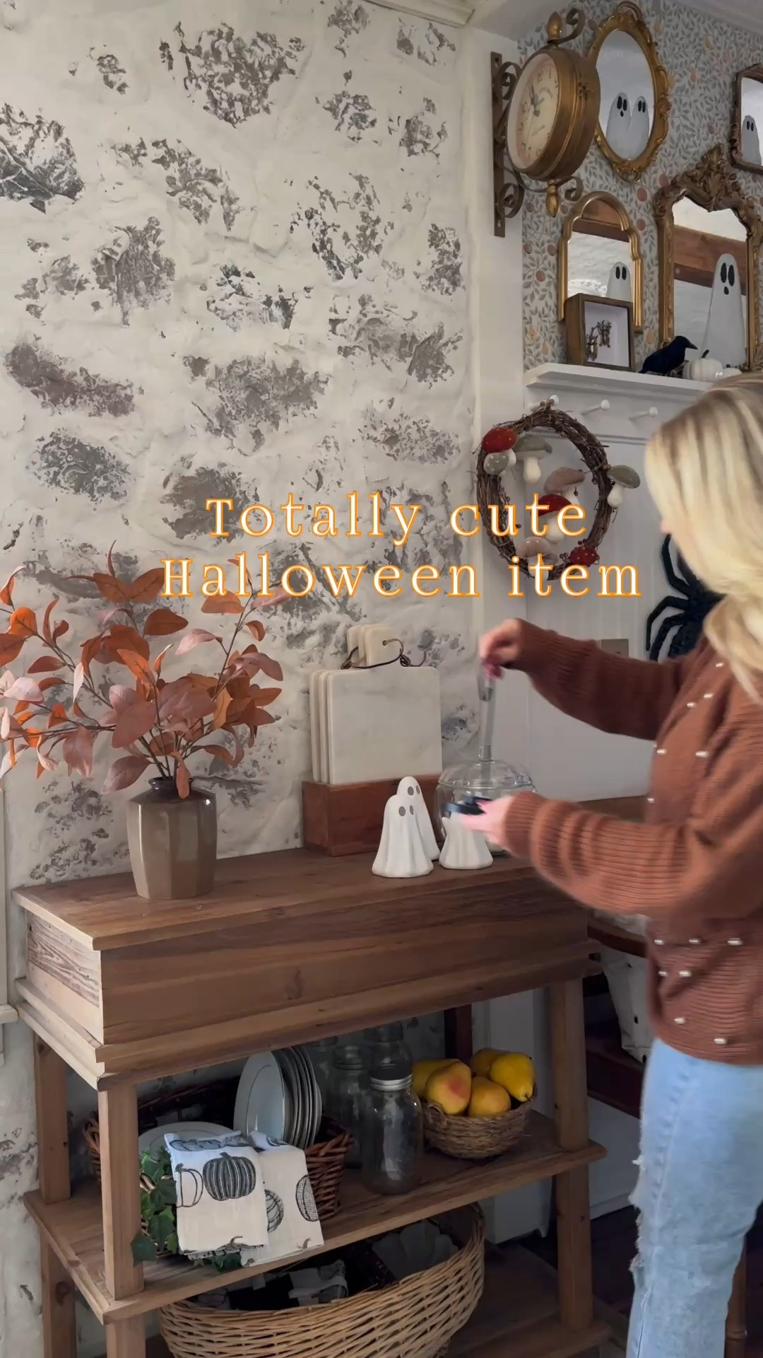 Cute witch cauldron melting pot! 