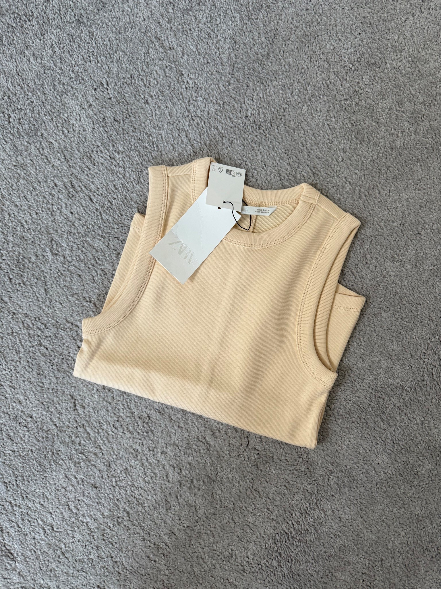 The best tank top ever! Survived so many washes and still stays the same, not to mention, comes in several colors.
#zara #tanktops #affordablefashion 

#LTKootd #LTKSpringSale #LTKgrwm
