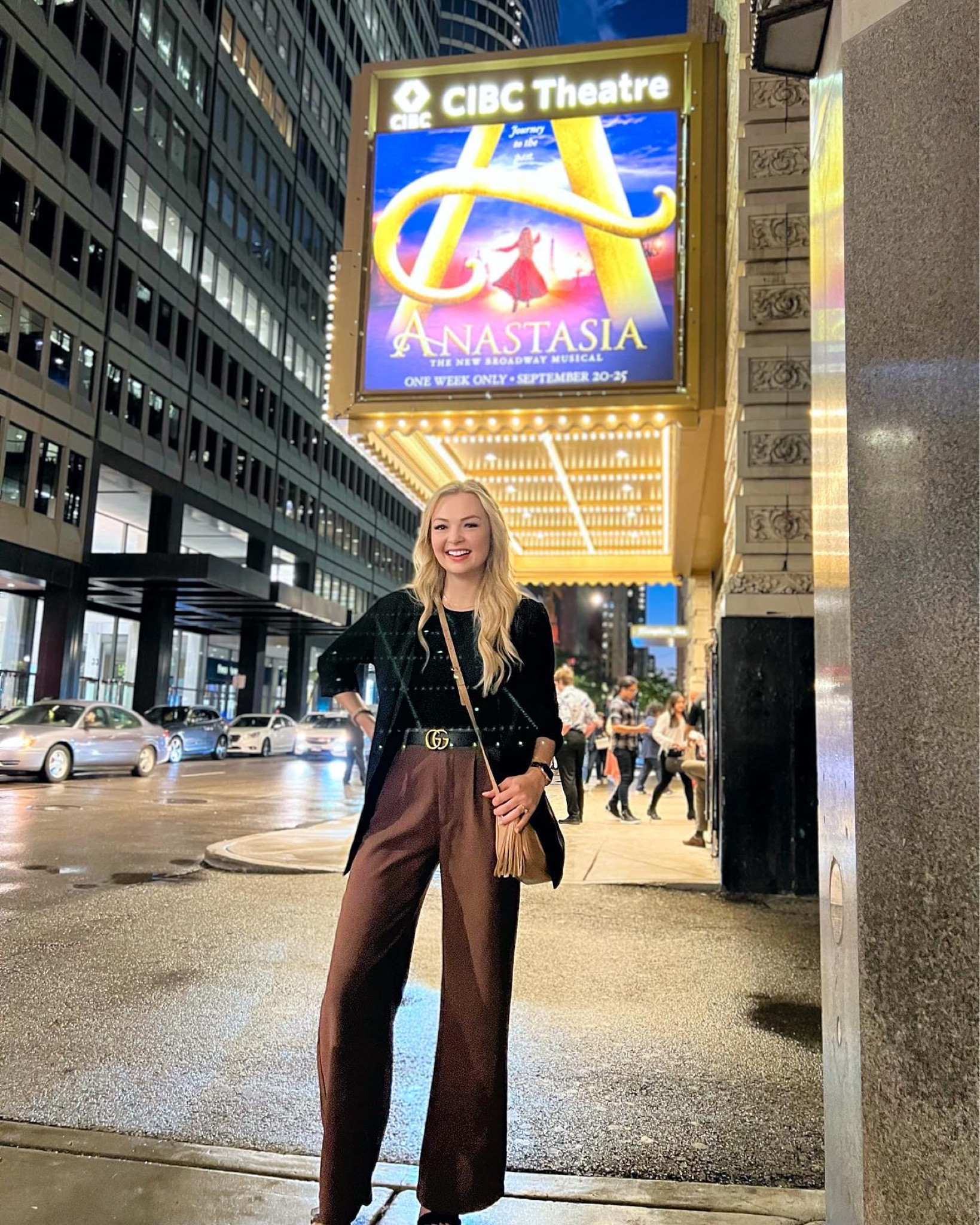 Perfect fall loom for downtown chicago! Featuring these new wide leg trousers (s)

#LTKSeasonal #LTKworkwear #LTKstyletip