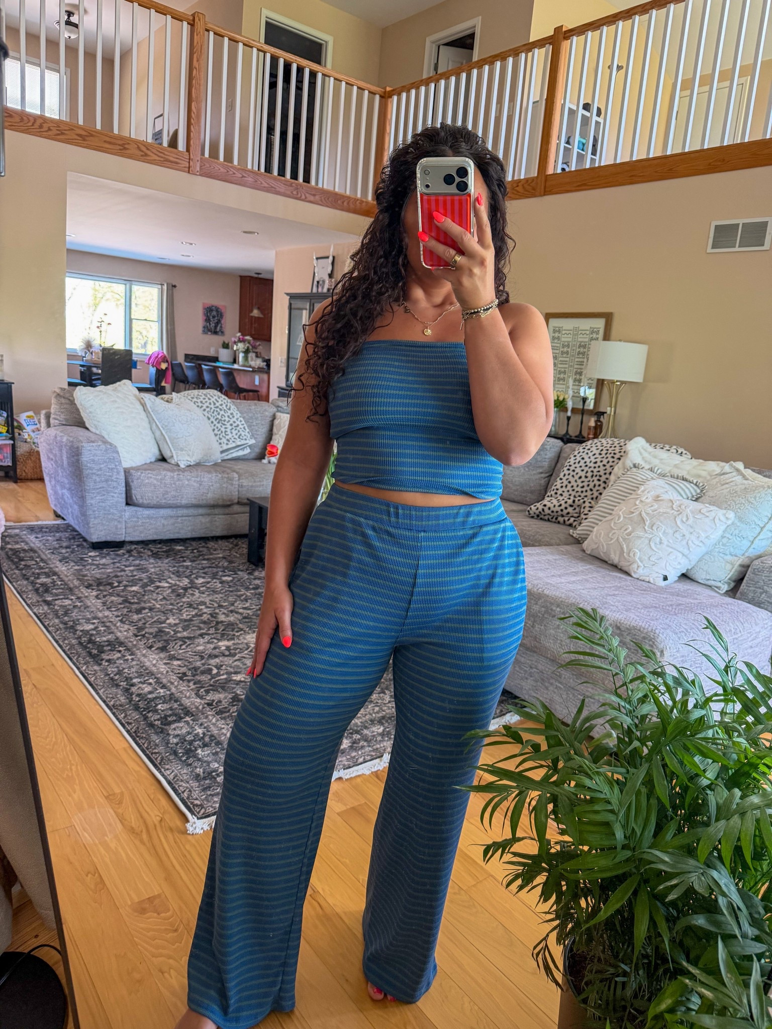 I’m wearing a size large in this Amazon set & it comes in several color combos! 

#amazon

#LTKSeasonal #LTKSaleAlert #LTKMidsize