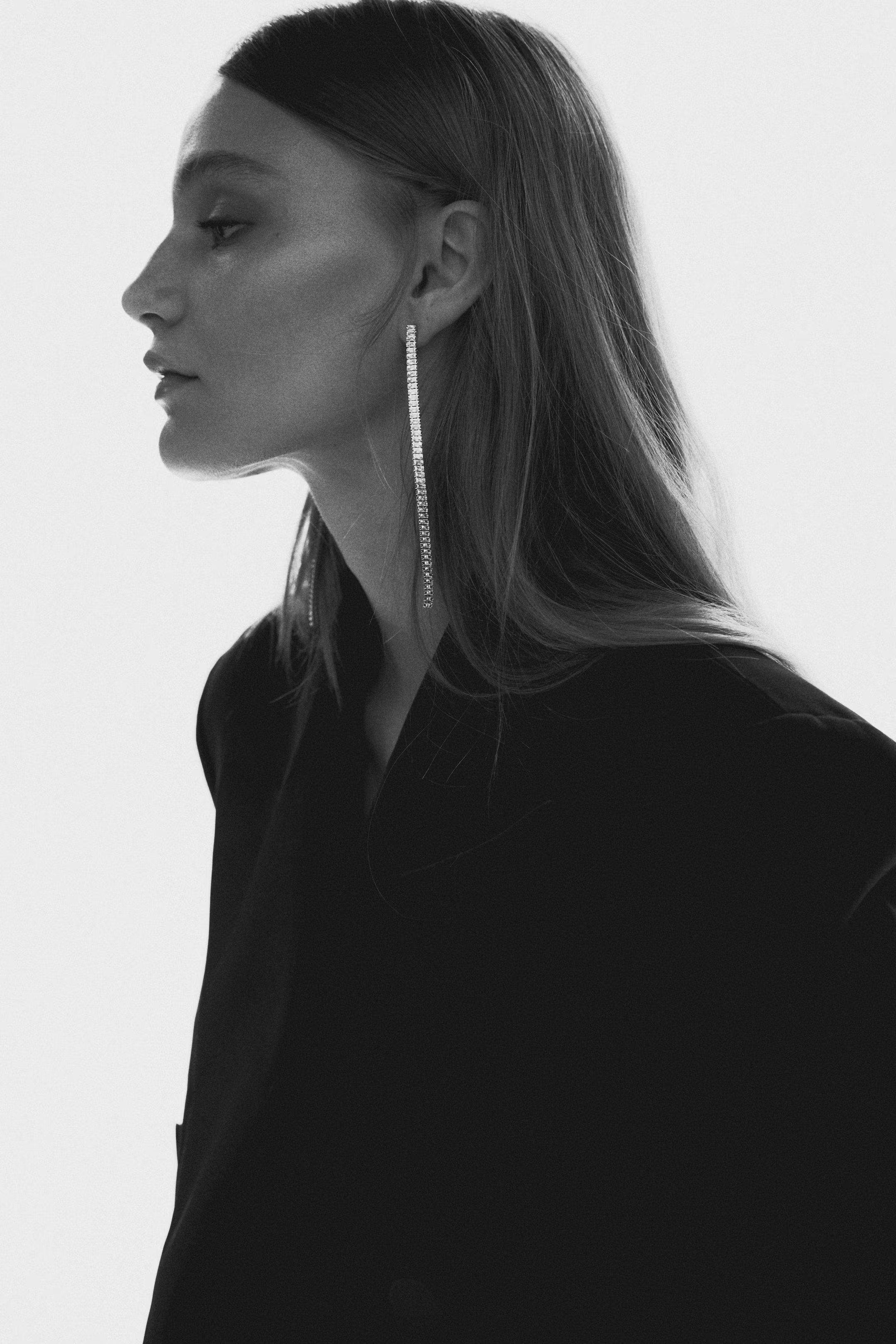 Rhinestone-chain earrings | H&M (UK, MY, IN, SG, PH, TW, HK)