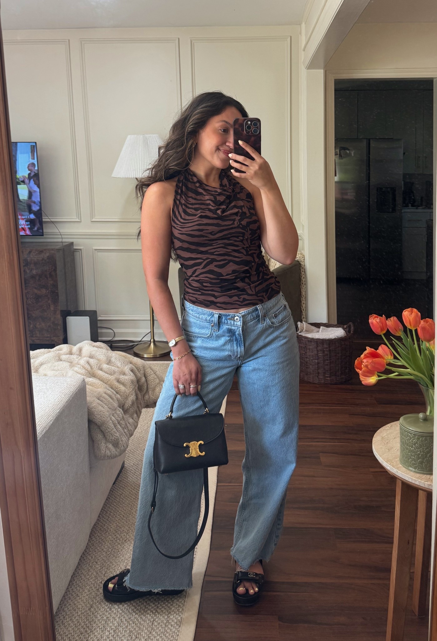 Date night outfit! 

Top- small
Jeans- 27 short 

#LTKootd #LTKPetite