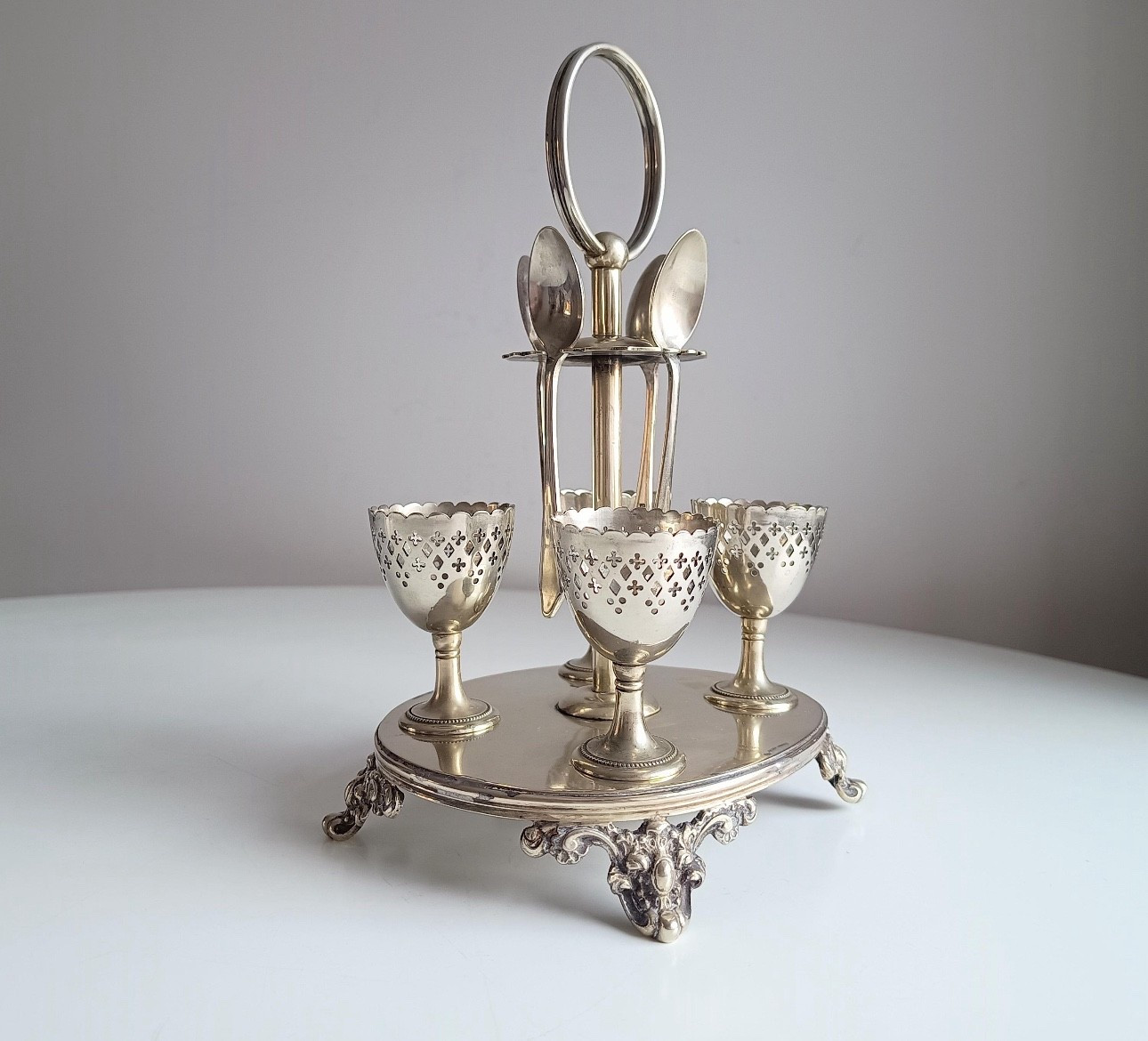Victorian English Decorative Egg Server
😱😱😱
Stop it right now!!! I love finding rare treasures on @Etsy 
This is incredible! Love “old world” pieces that add so much charm to your home!
Plus I have chickens so I feel like this is a must??? 