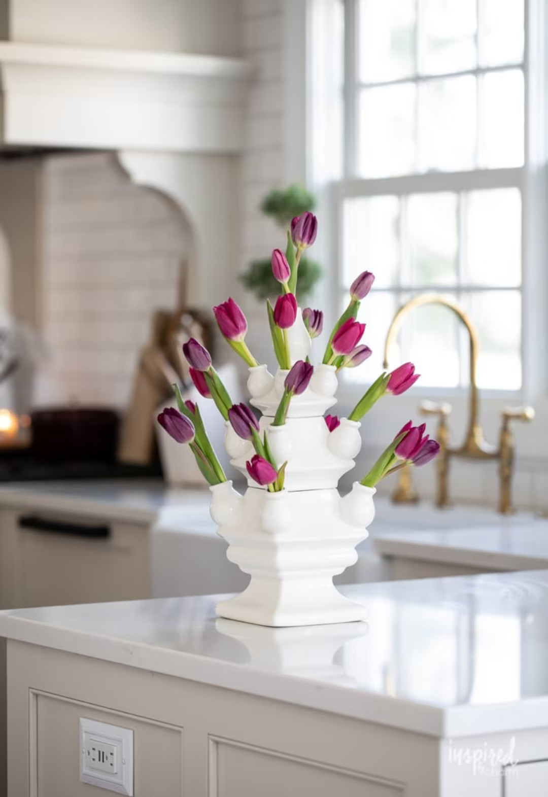 Delft White Tulip Vase Three-piece Pyramid Style Made by - Etsy | Etsy (US)