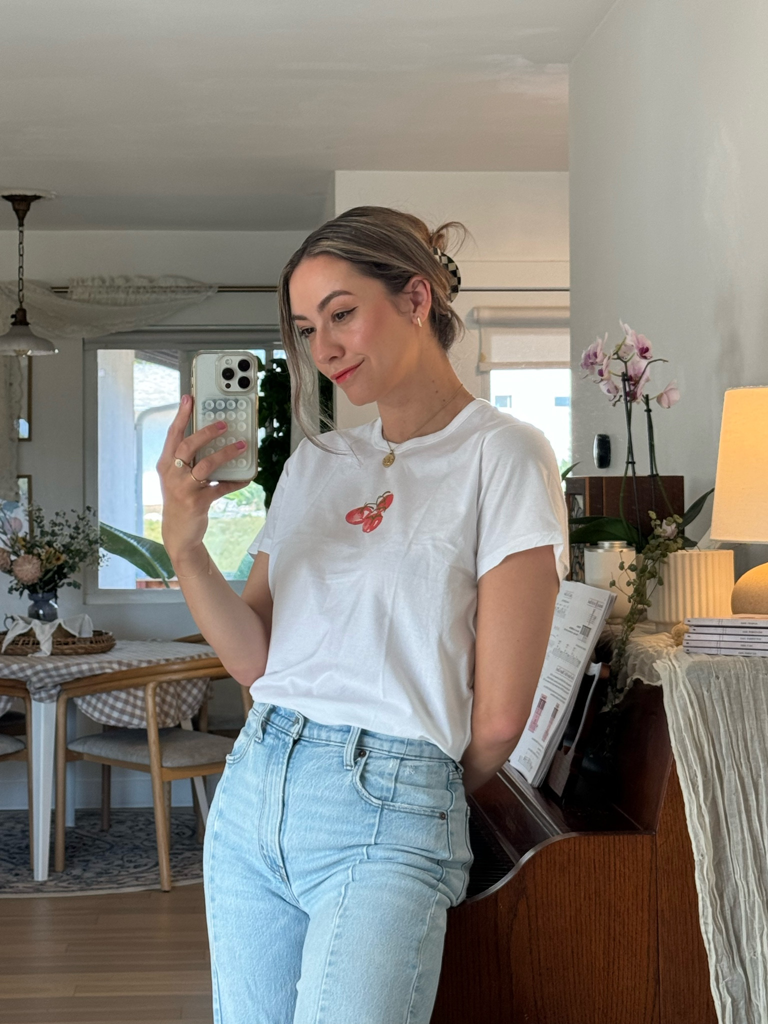 tomato girl tee 🍅

#LTKStyleTip #LTKBeauty #LTKSeasonal