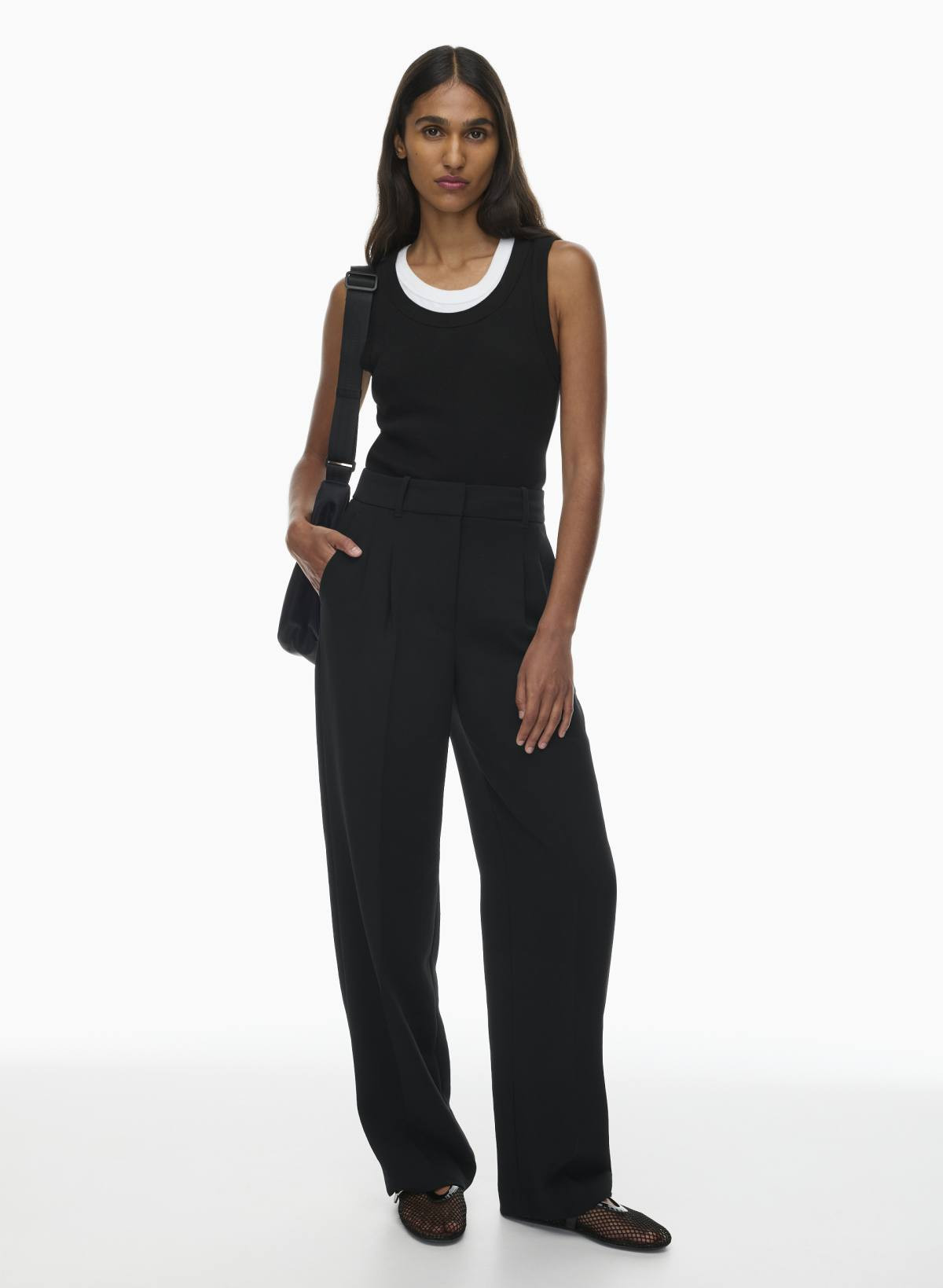 Aritzia Women's The Effortless Pant Flex in Black | 2 | Aritzia