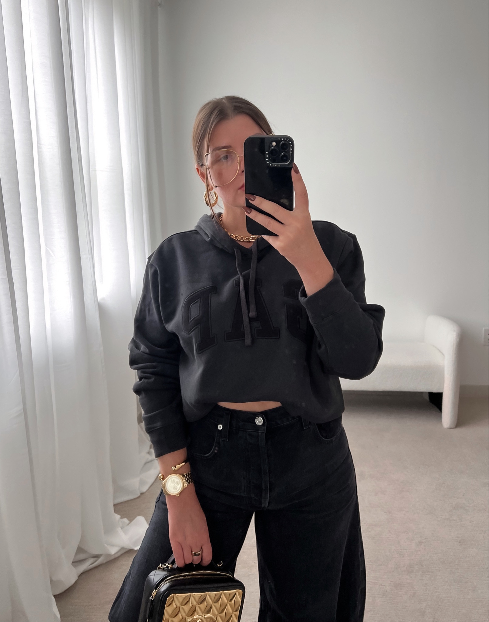 Gap hoodie
Horseshoe jeans
Fall outfit



#LTKstyletip #LTKfindsunder50 #LTKSeasonal