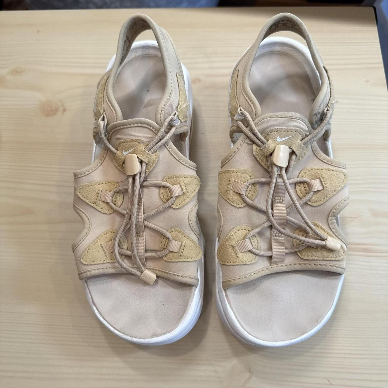 Nike Women's Sandals - Tan | Depop US