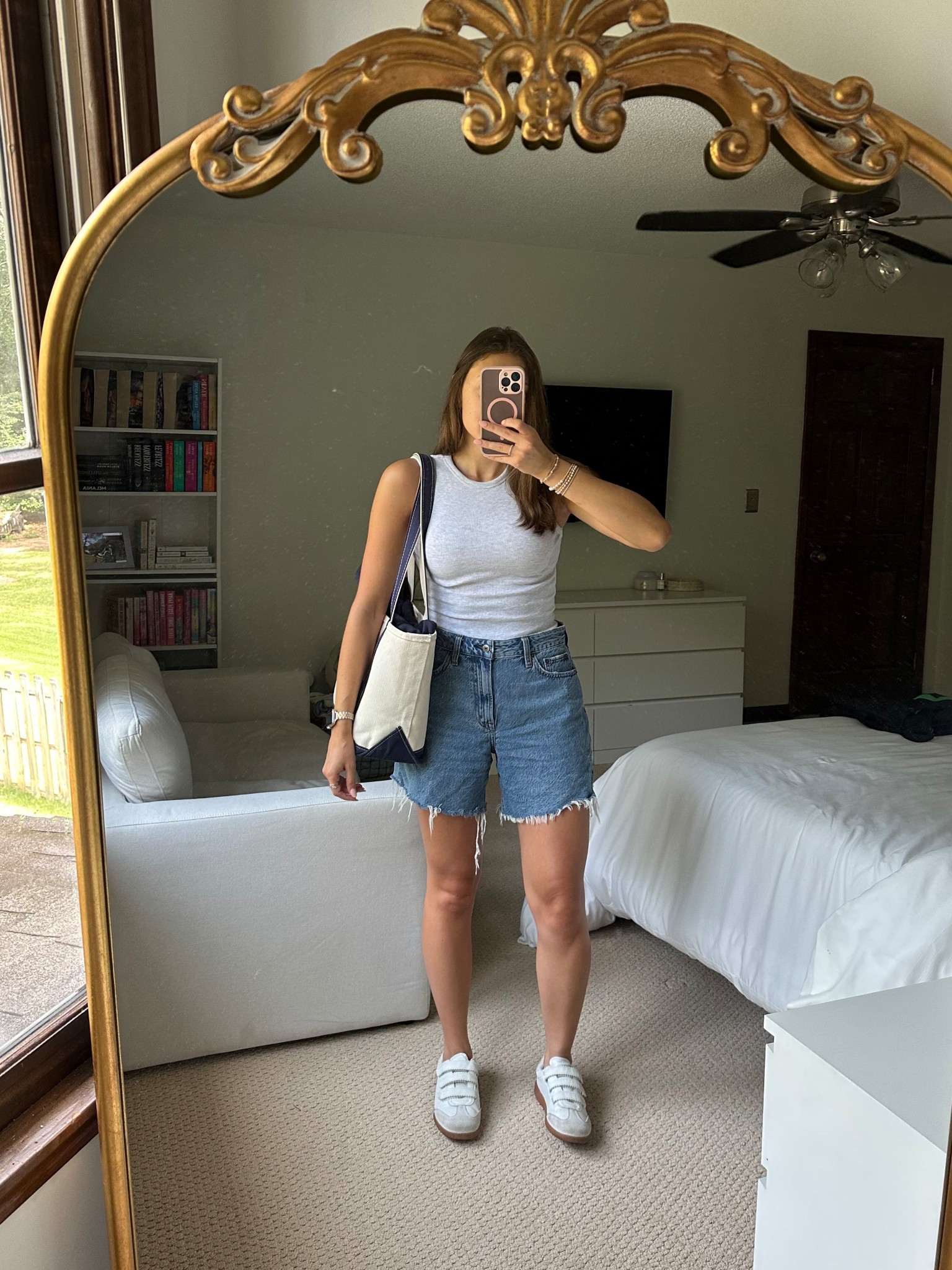 Saturday farmers market ootd 👩‍🌾🍅

#LTKItBag #LTKShoeCrush #LTKStyleTip