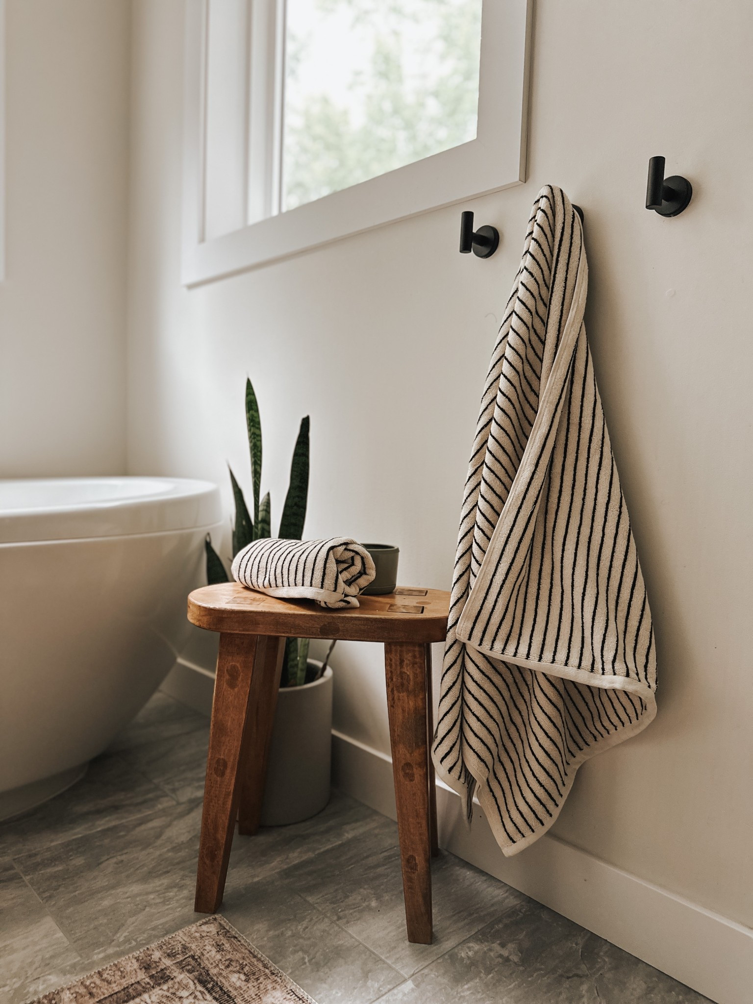 On sale now! Thai still can literally go anywhere! Looks so good with any decor! 

#LTKHome #LTKSeasonal #LTKStyleTip