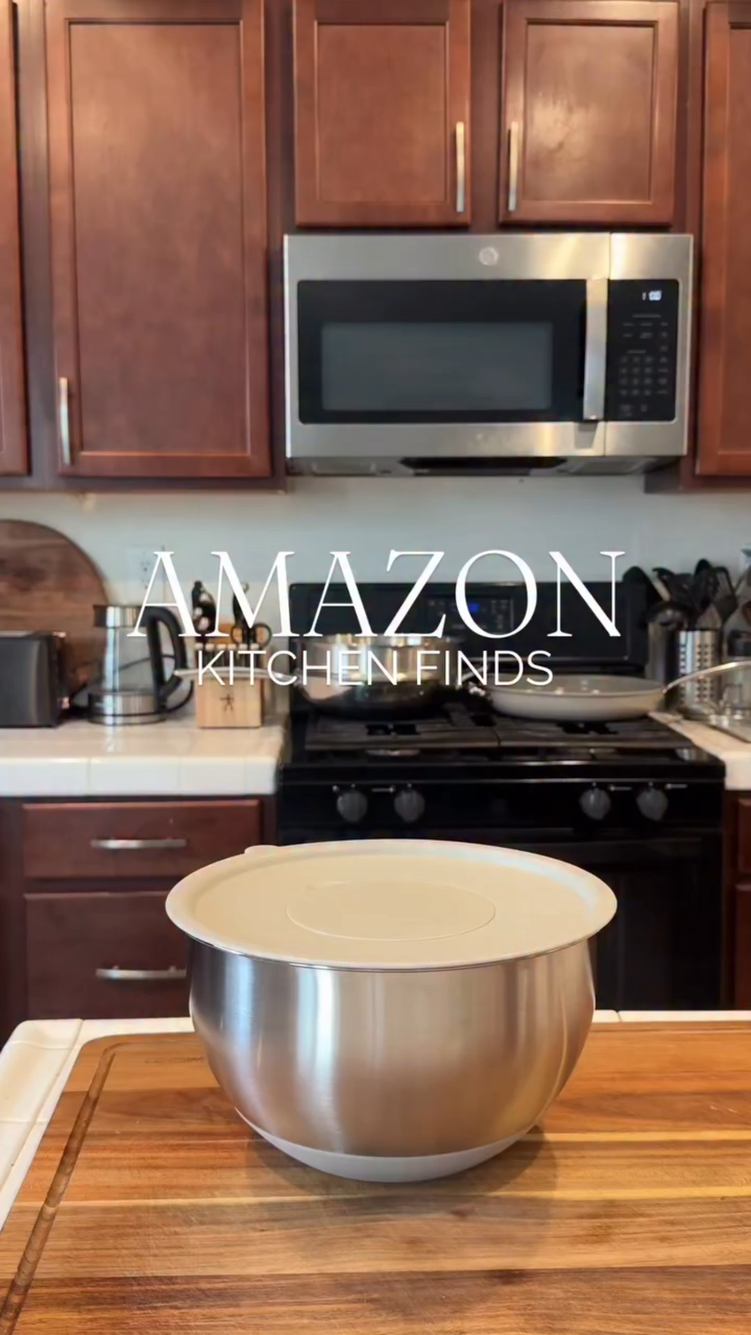 Comment “NEED” below or click my bio link! 💕

These stainless steel mixing bowls make prep so much easier! Non-slip bottoms, airtight lids, built-in measurements, and grater attachments that shred straight into the bowl. Less mess, less cleanup, and they nest neatly so they don’t take up slot of storage space!

#KitchenFinds
#AmazonHome
#CookingMadeEasy

stainless steel mixing bowls, bowls with lids, kitchen prep bowls, nesting bowls, grater bowl, meal prep tools, amazon kitchen finds, cooking reels, kitchen organization, viral kitchen gadgets