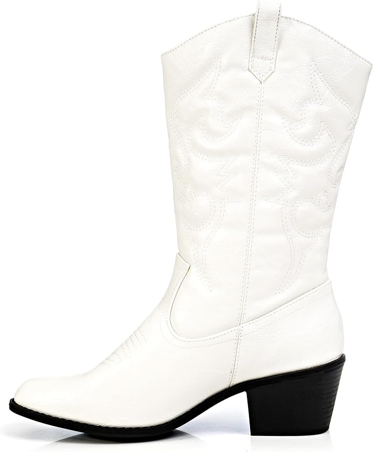 Charles Albert Women's Embroidered Modern Western Cowboy Boot | Amazon (US)