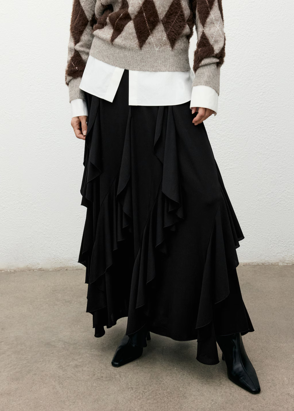 Asymmetrischer Rock mit Rüschen | Mango EU