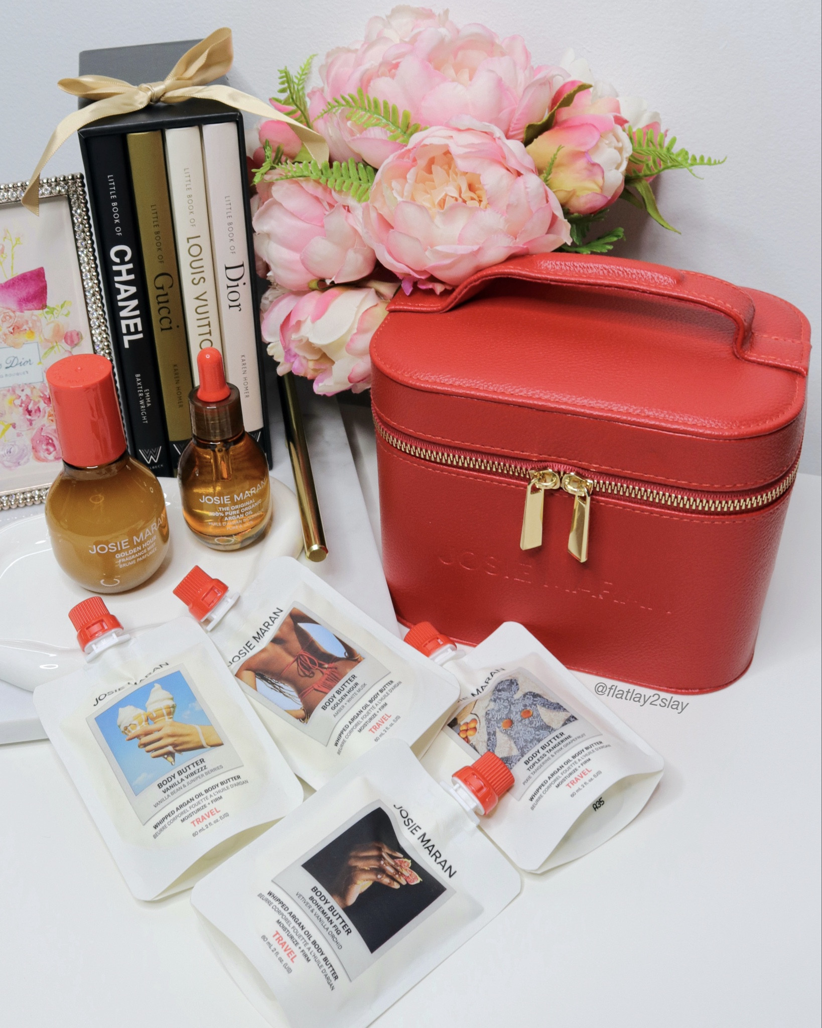 Delicious gifts from @josiemaran 🎁  Love that products are 100% all-natural fragrances, non-toxic, organic and gentle! And you can layer them to create your own favourite combination! So obsessed with Golden Hour scent 👌🏻🤤 

Products:
Josie Maran fragrance mist - golden hour
Josie Maran the original 100% pure argan oil
Josie Maran travel whipped argan oil body butter 

Scents:
☀️ Golden Hour - amber + white musk
🍊 Topless Tangerine - pixie tangerine + pink grapefruit
🍨 Vanilla Vibezzz - vanilla bean + juniper berries
💜 Bohemian Fig - vetiver + vanilla orchid

*pr gifted 
Thank you @josiemaran @matinee.studio for sending over this fabulous package 💖

Products are linked in bio 🎀 links are affiliated

#josiemaran #bodybutter #fragrancemist #arganoil #selfcareroutine 

#LTKGiftGuide #LTKBeauty #LTKHoliday