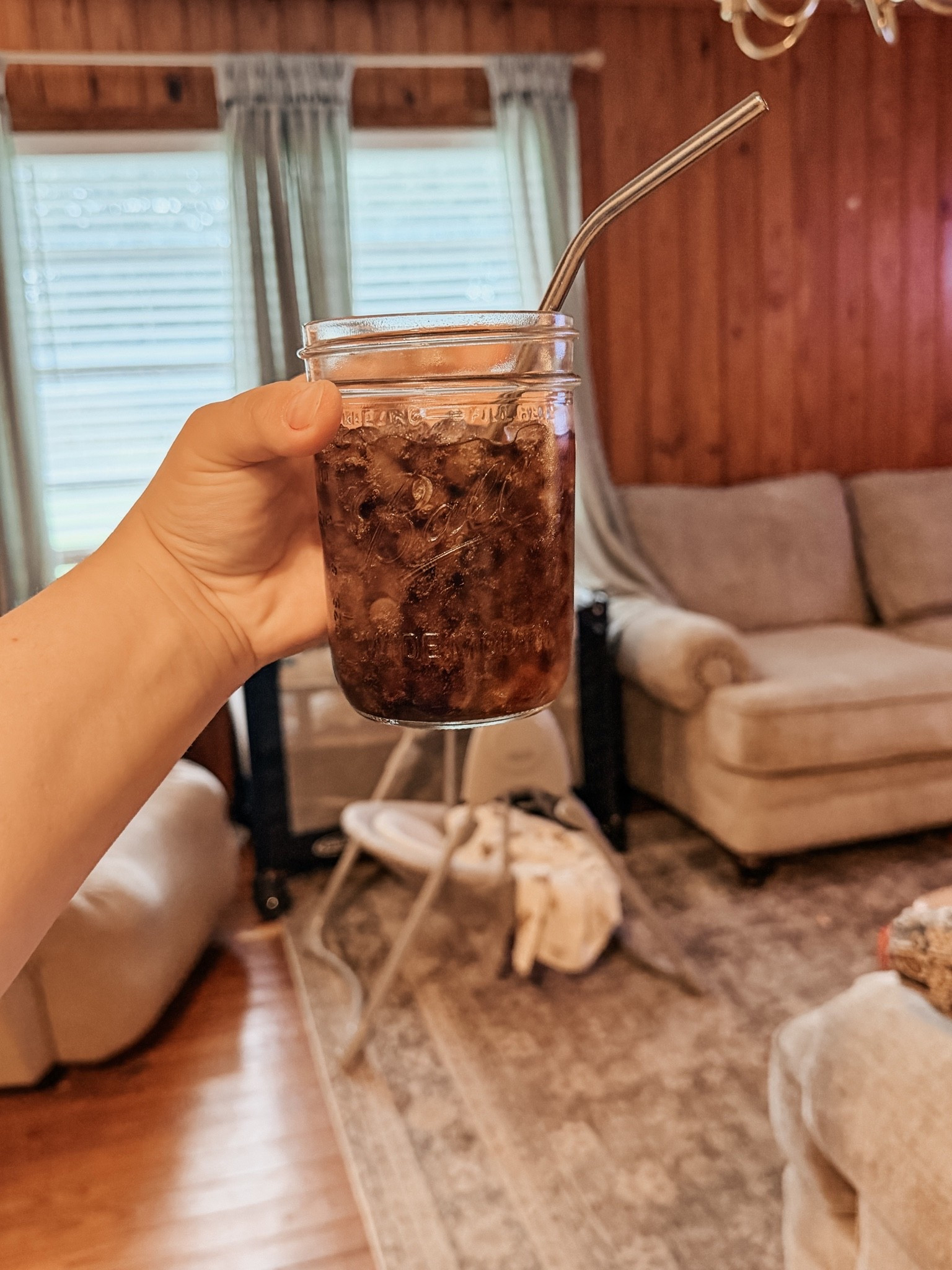 There’s nothing better than a diet dr p out of a wide mouth mason jar and stainless steel straw. It makes it SO MUCH COLDER AND CRISP😋

#LTKdayinmylife #LTKHome #LTKmomlife