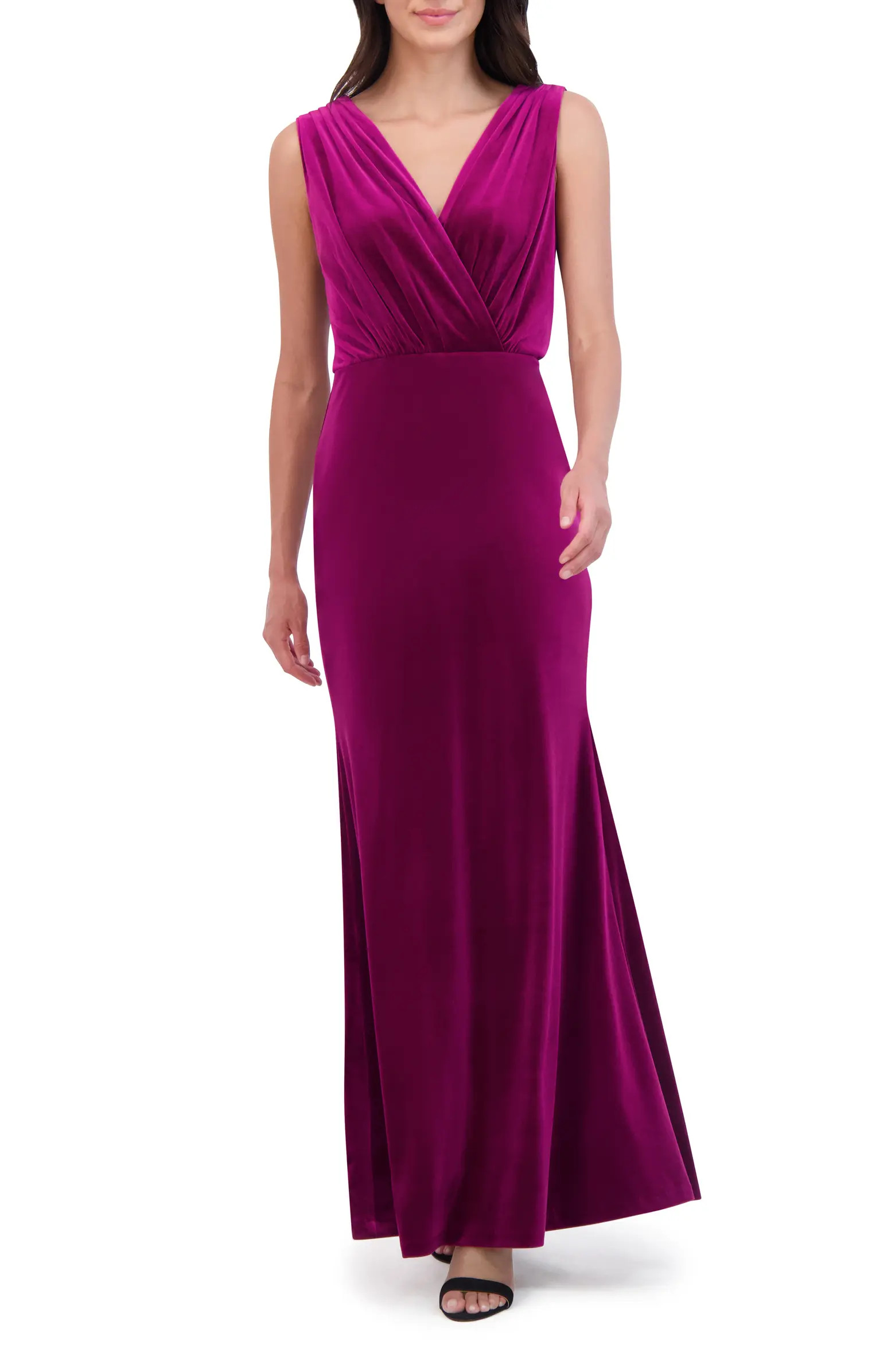 Vince Camuto Sleevless Velvet Trumpet Gown | Nordstrom | Nordstrom